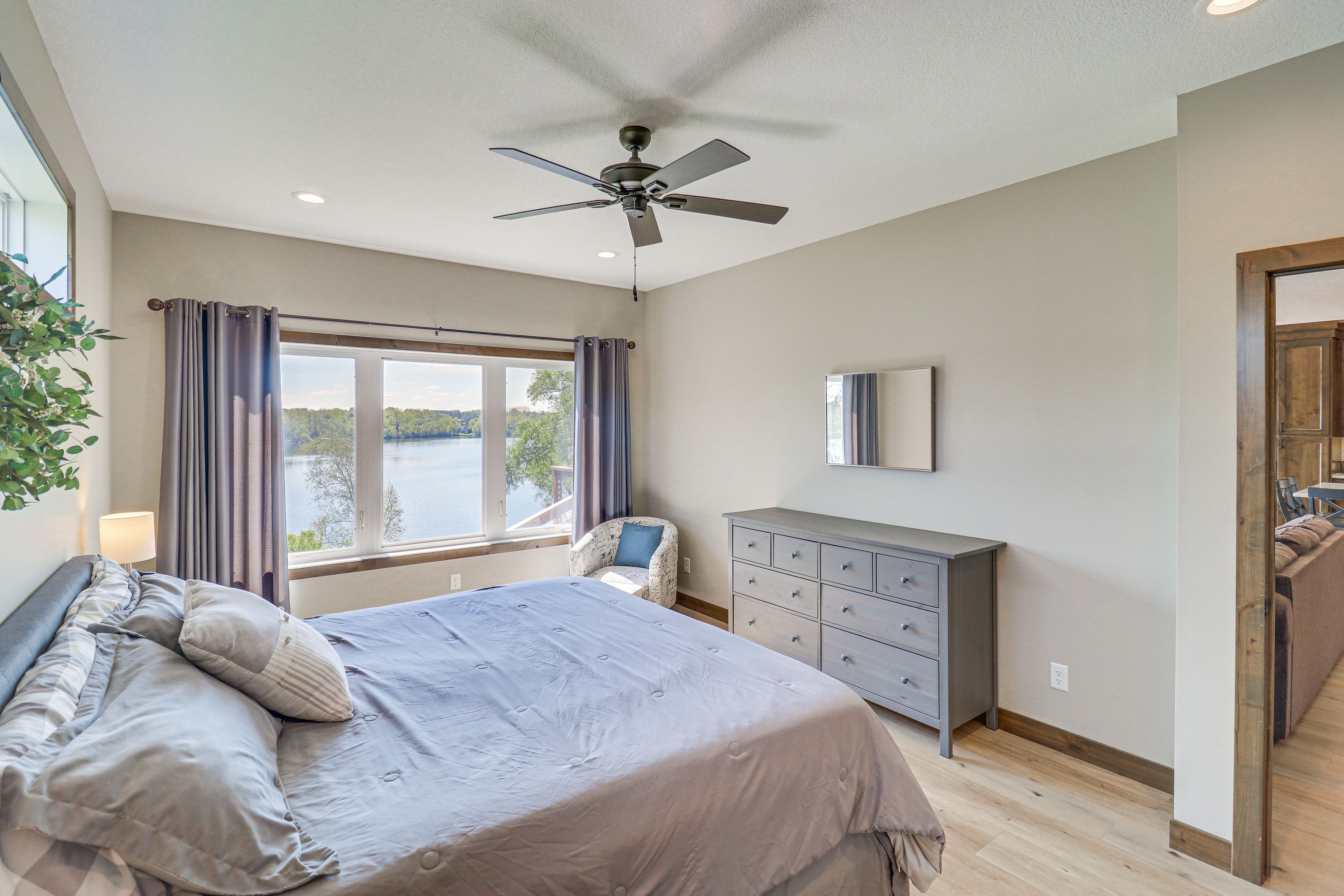 Bedroom 1 | King Bed | Main Level