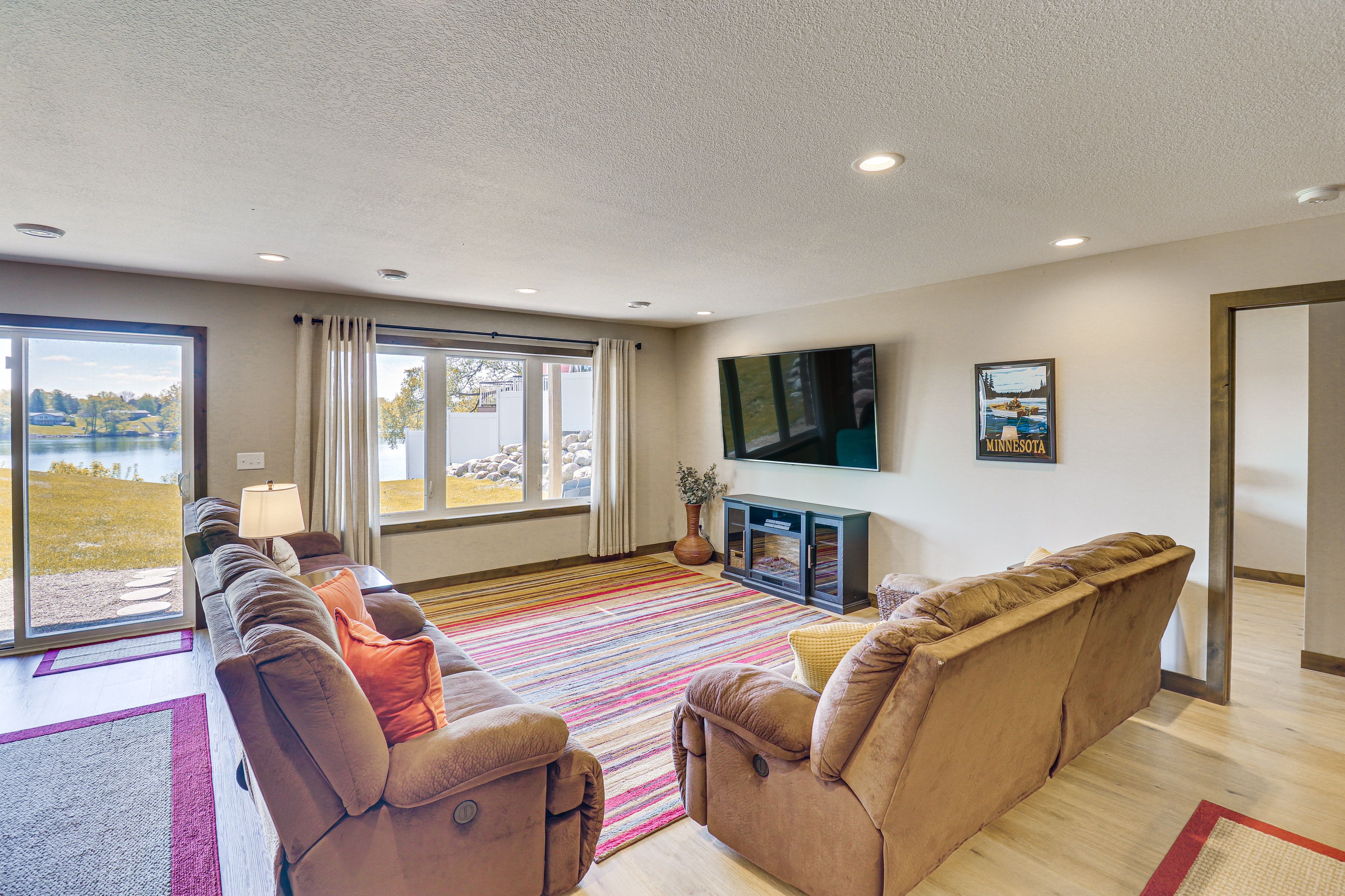 Basement Lounge | Lower Level