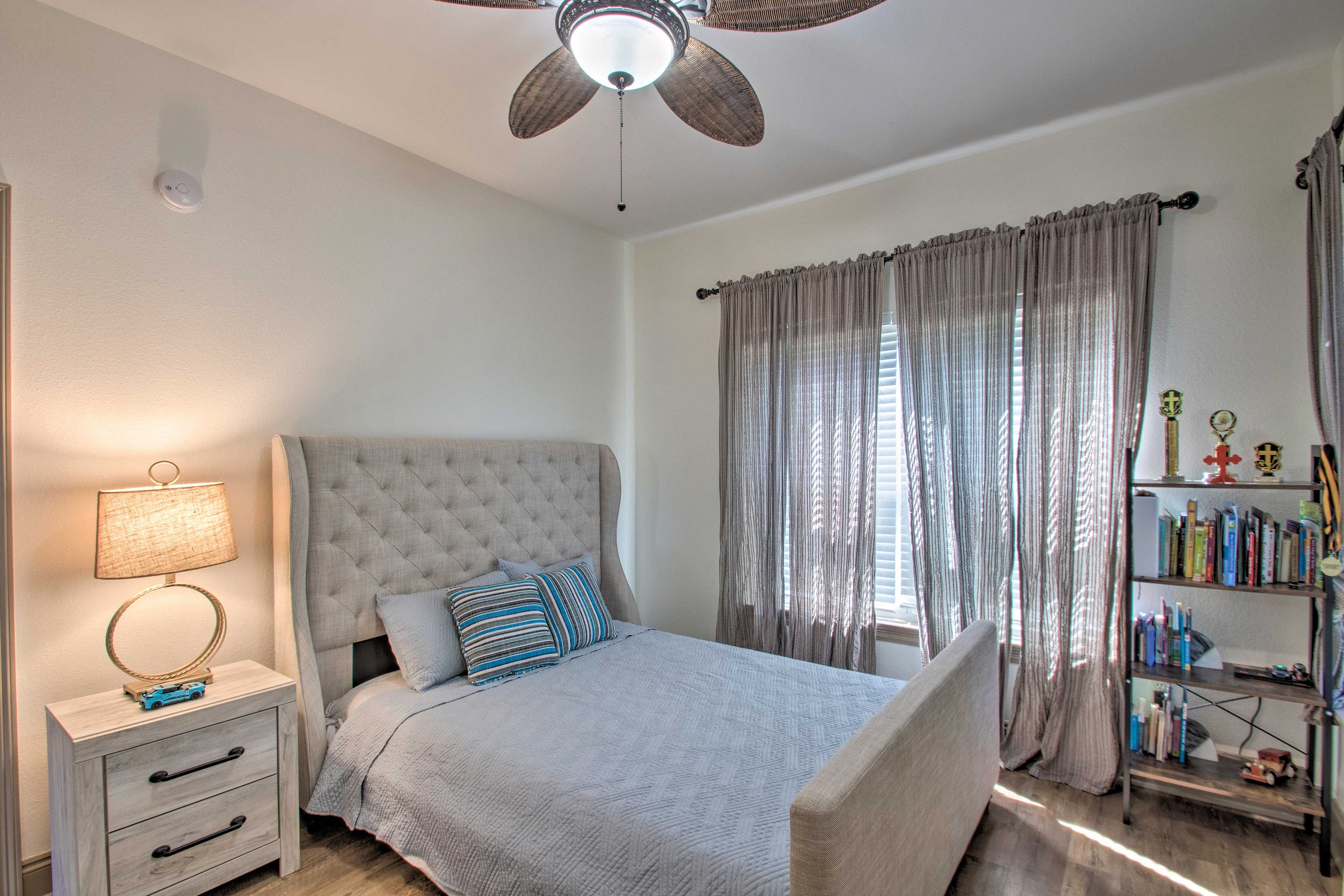 Bedroom 2 | Main Level | Queen Bed