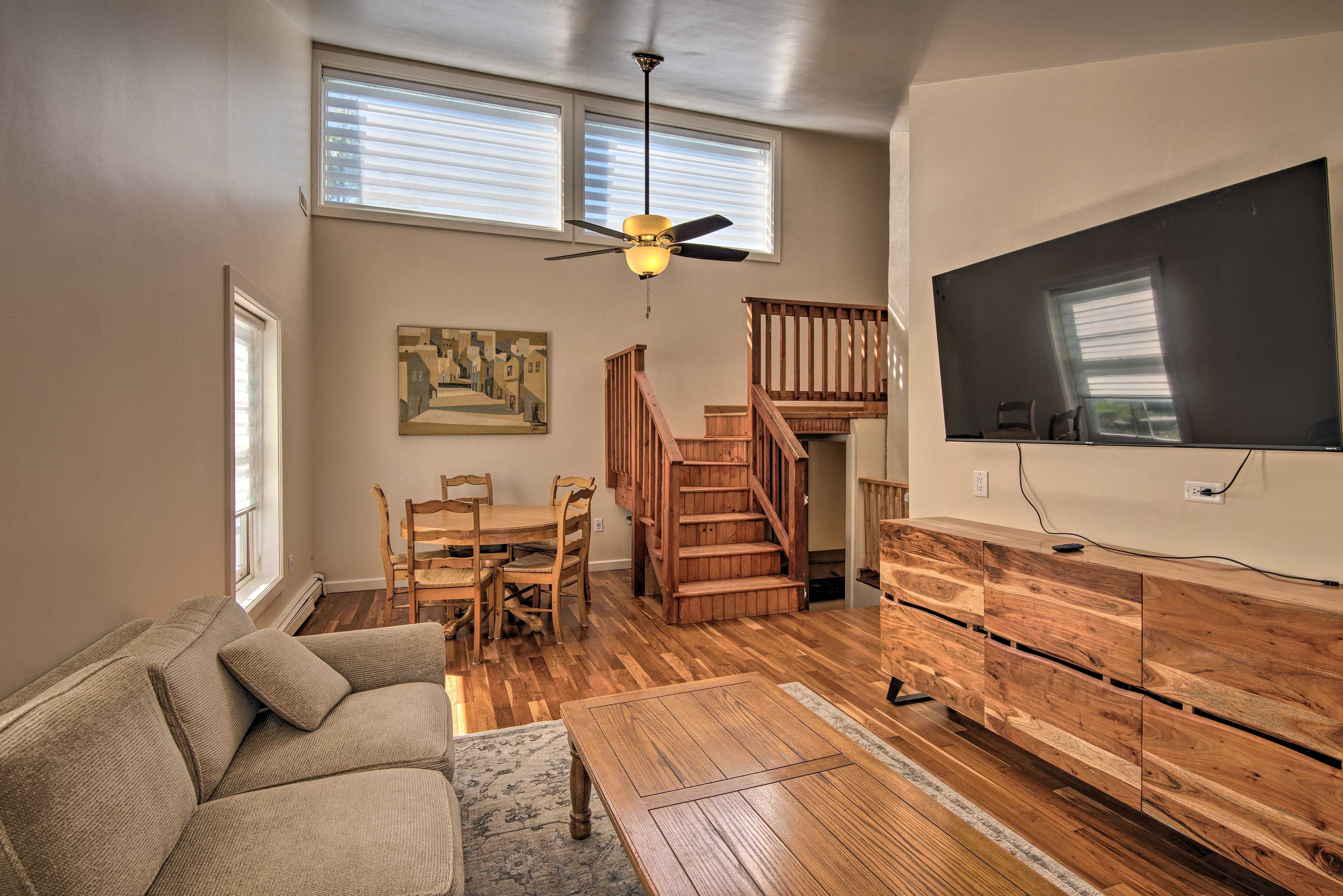Sitting Area | Central Heating