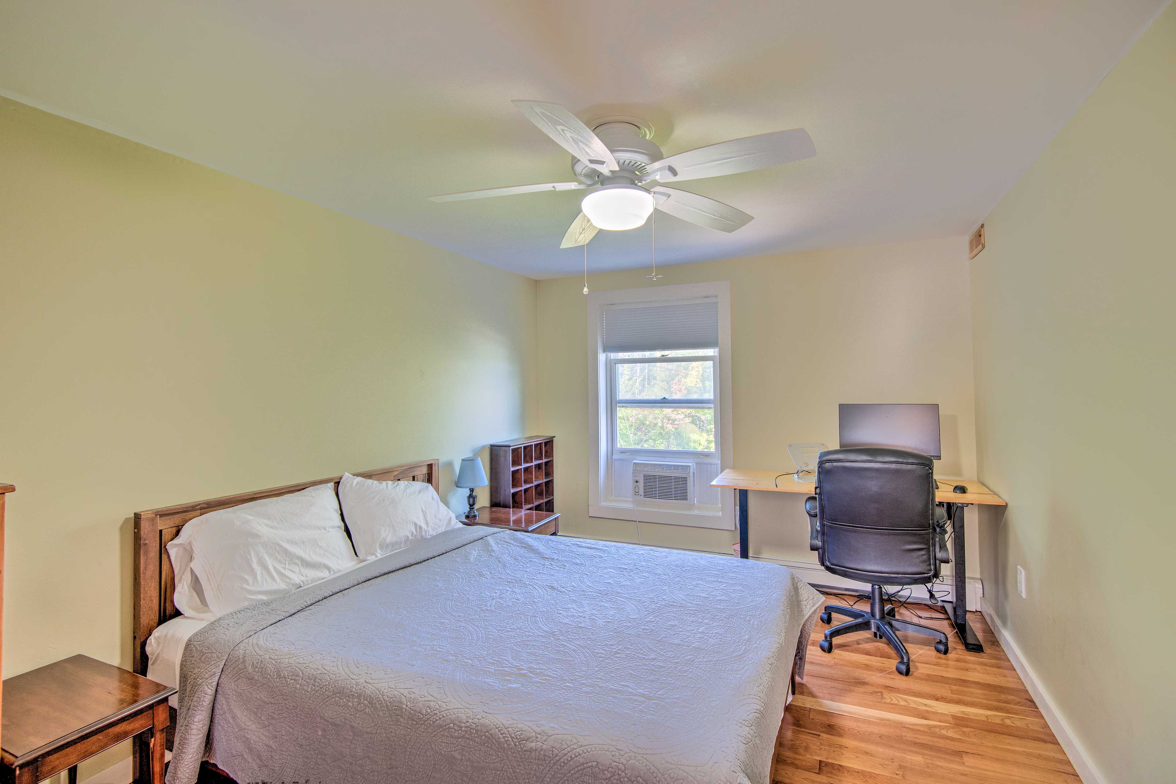 Bedroom 4 | Queen Bed | 2nd Level
