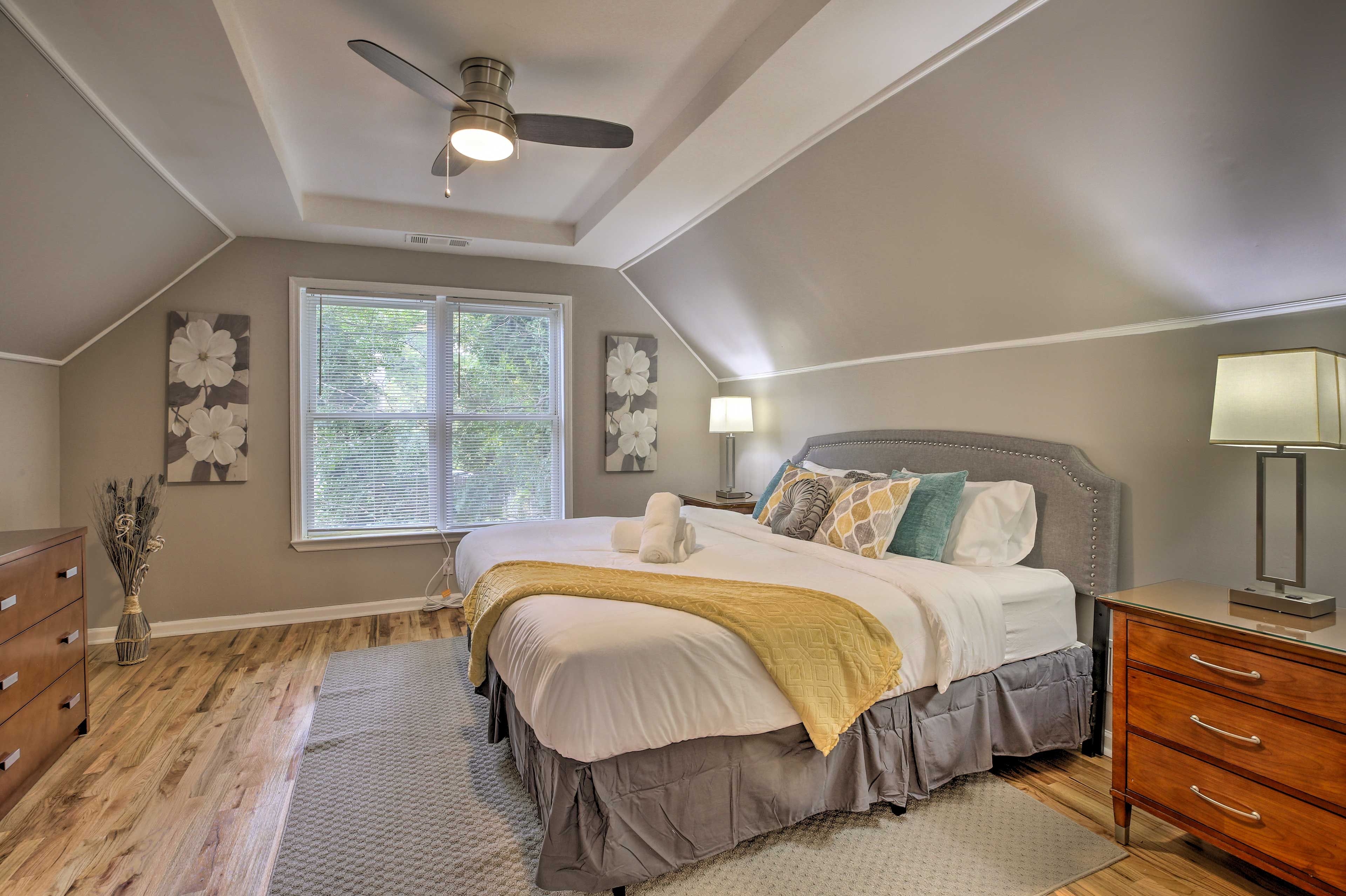 Bedroom 1 | 2nd Floor | King Bed