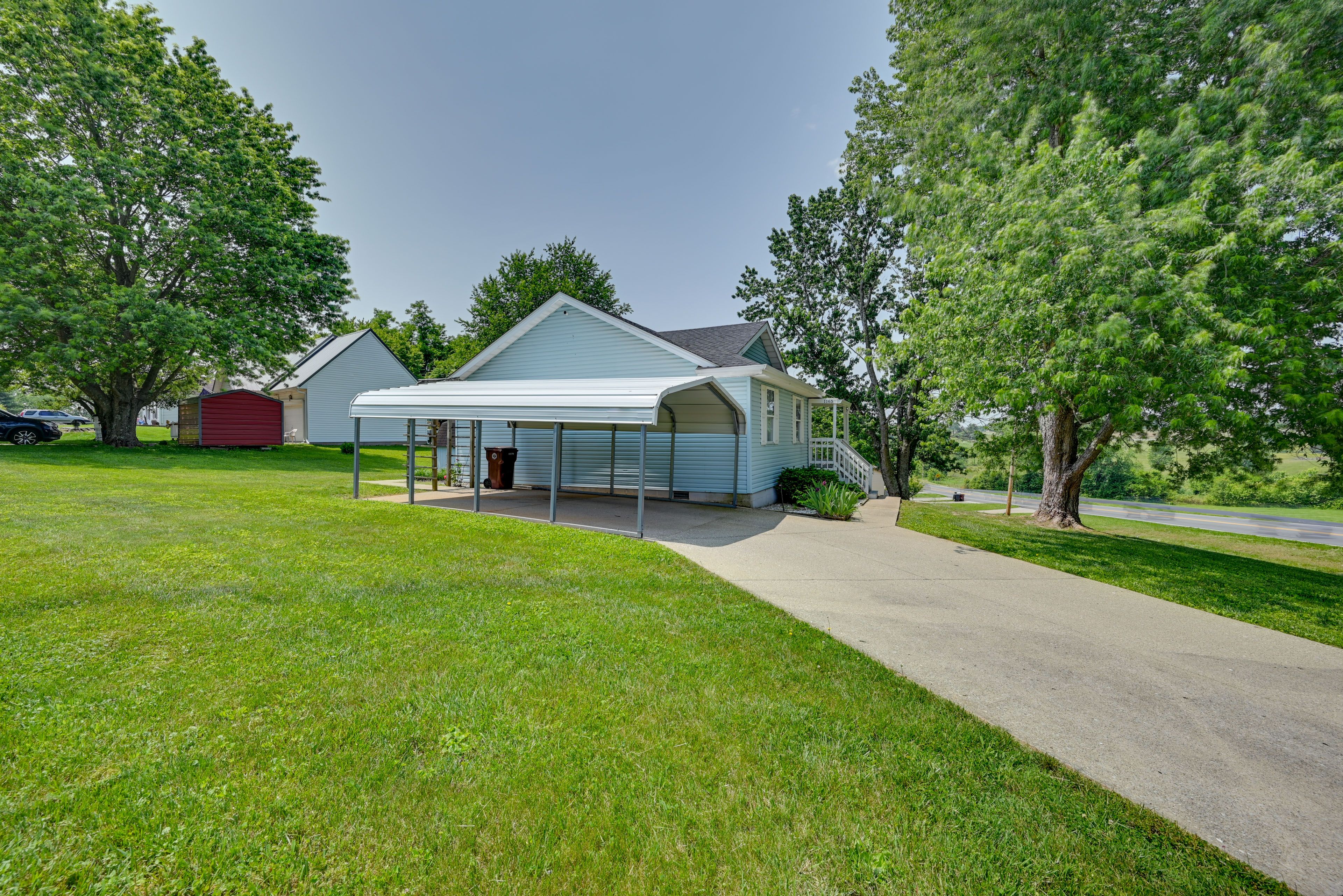 Parking | Driveway (2 Vehicles) | Trailer Parking
