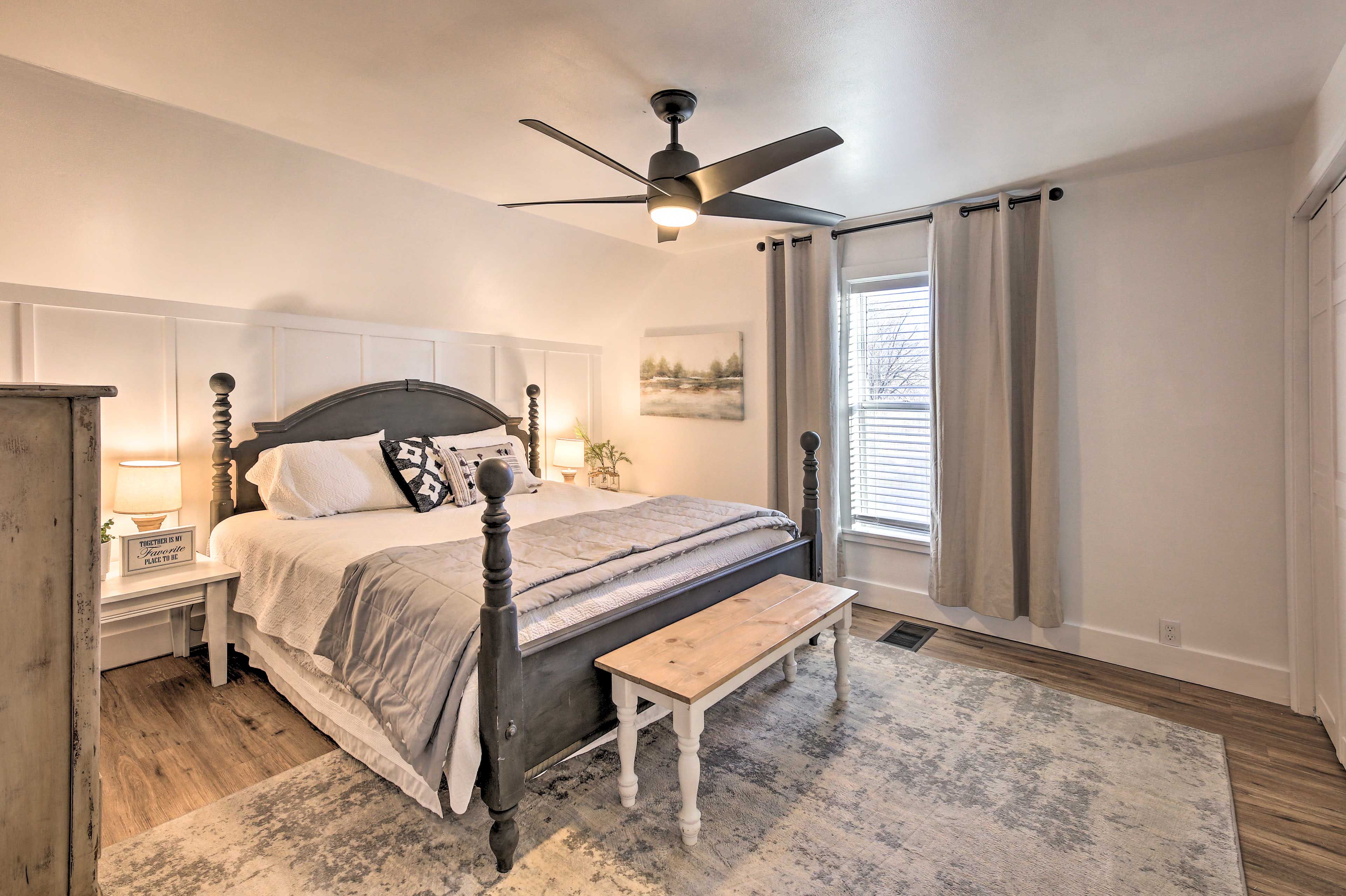 Bedroom 5 | King Bed