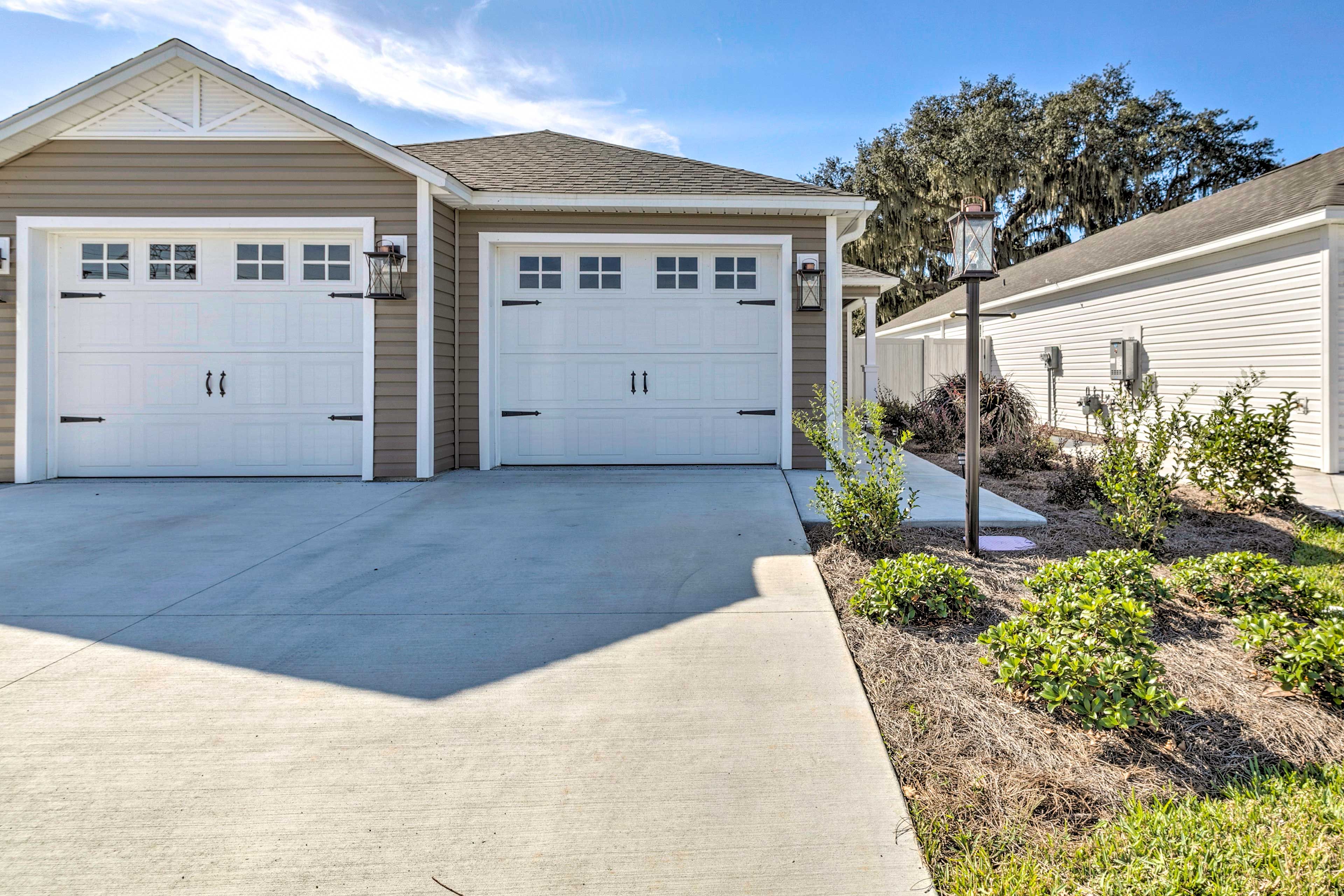 Parking | Driveway (2 Vehicles) | Garage (1 Vehicle) | Free Street Parking