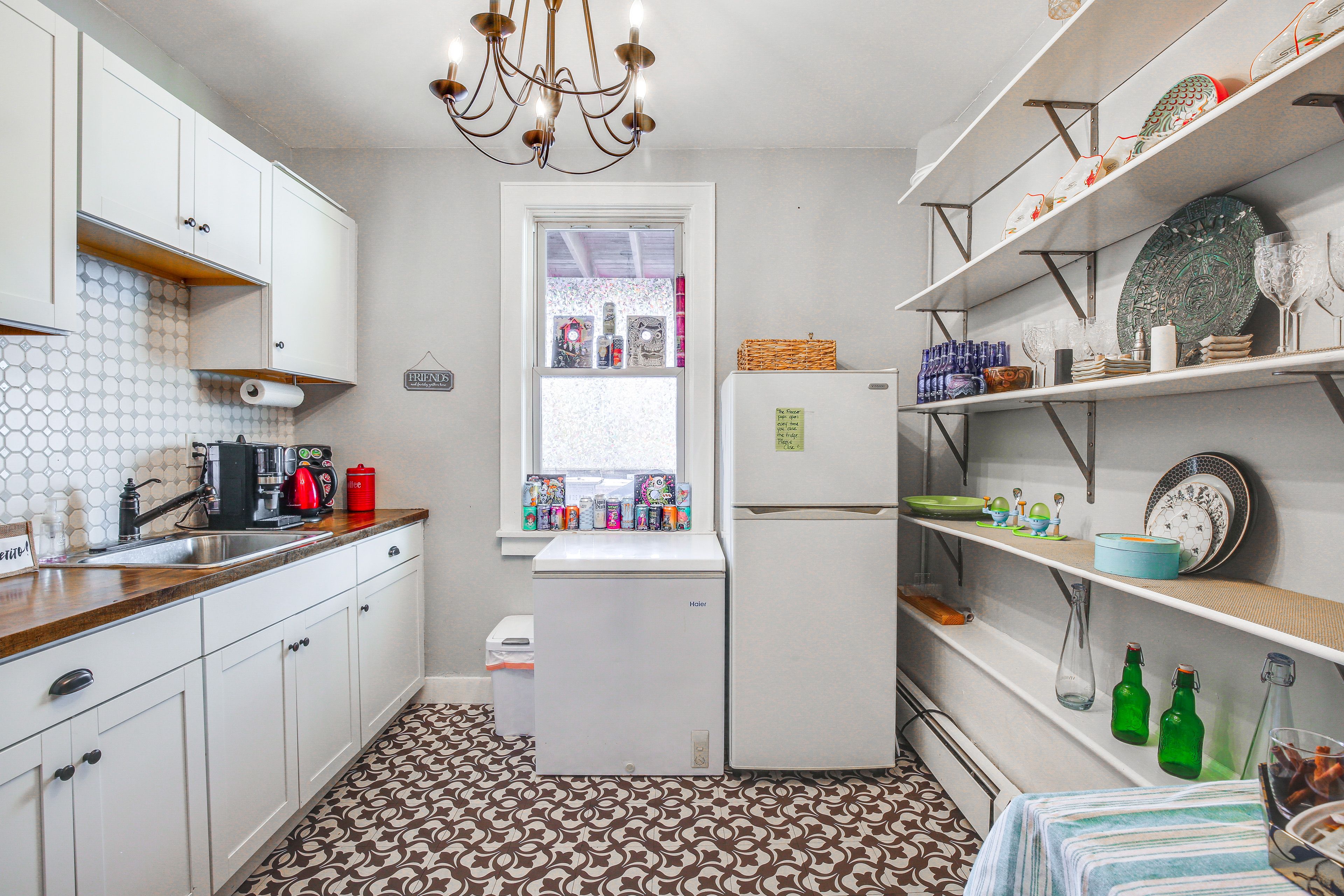 Kitchenette | 1st Floor | Toaster Oven | Microwave | Keurig