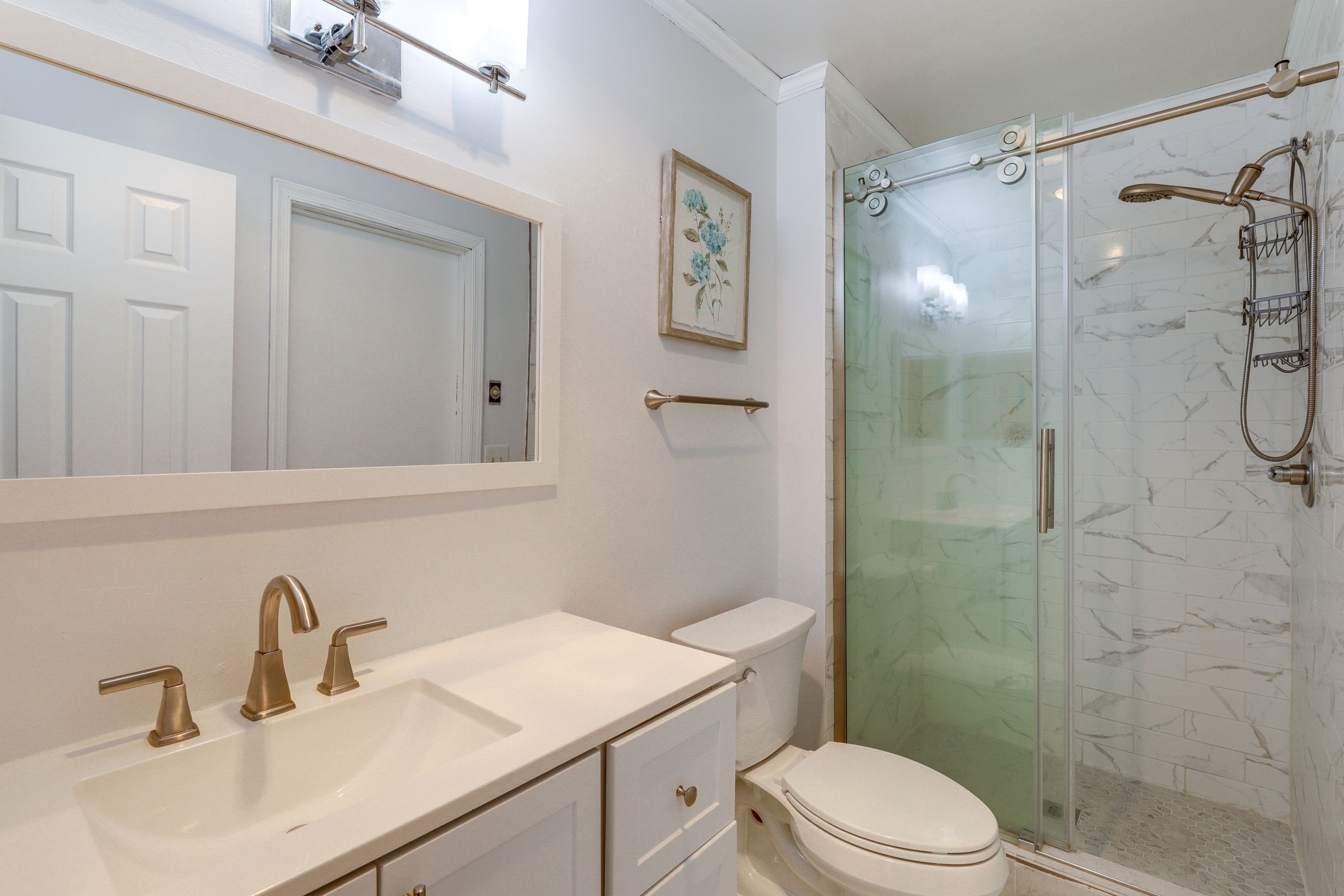 Bathroom | 1st Floor