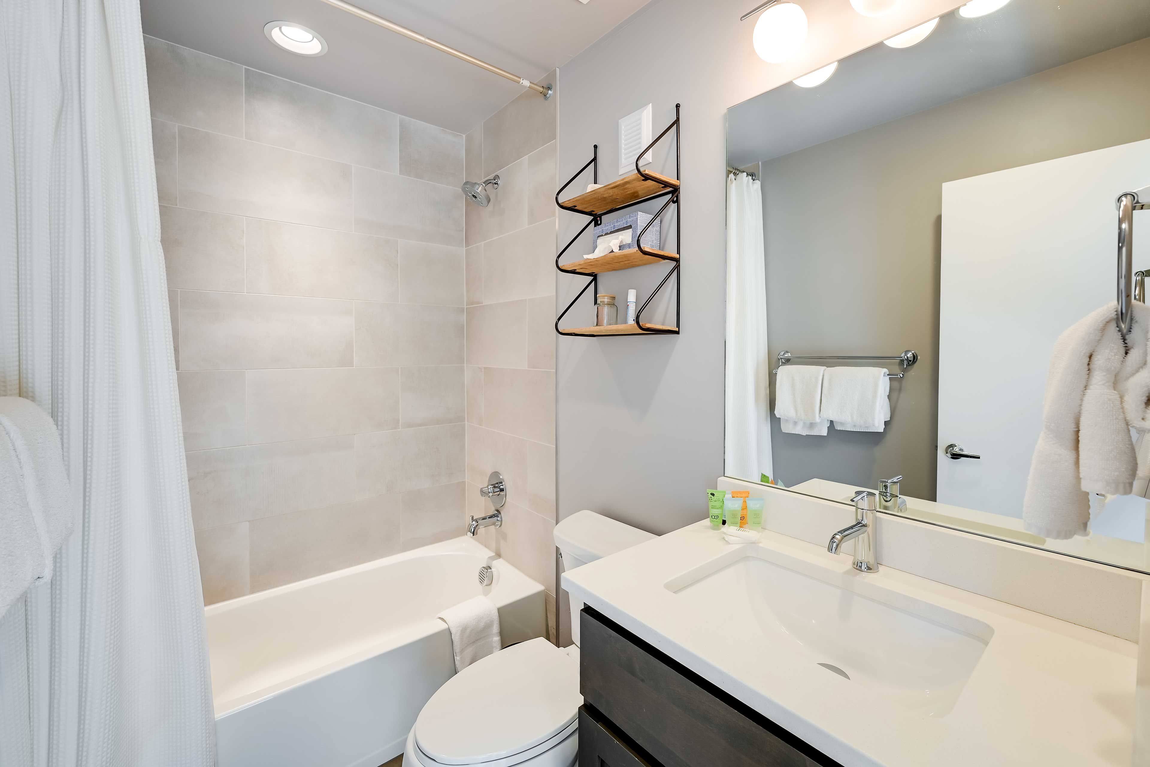 Full Bathroom