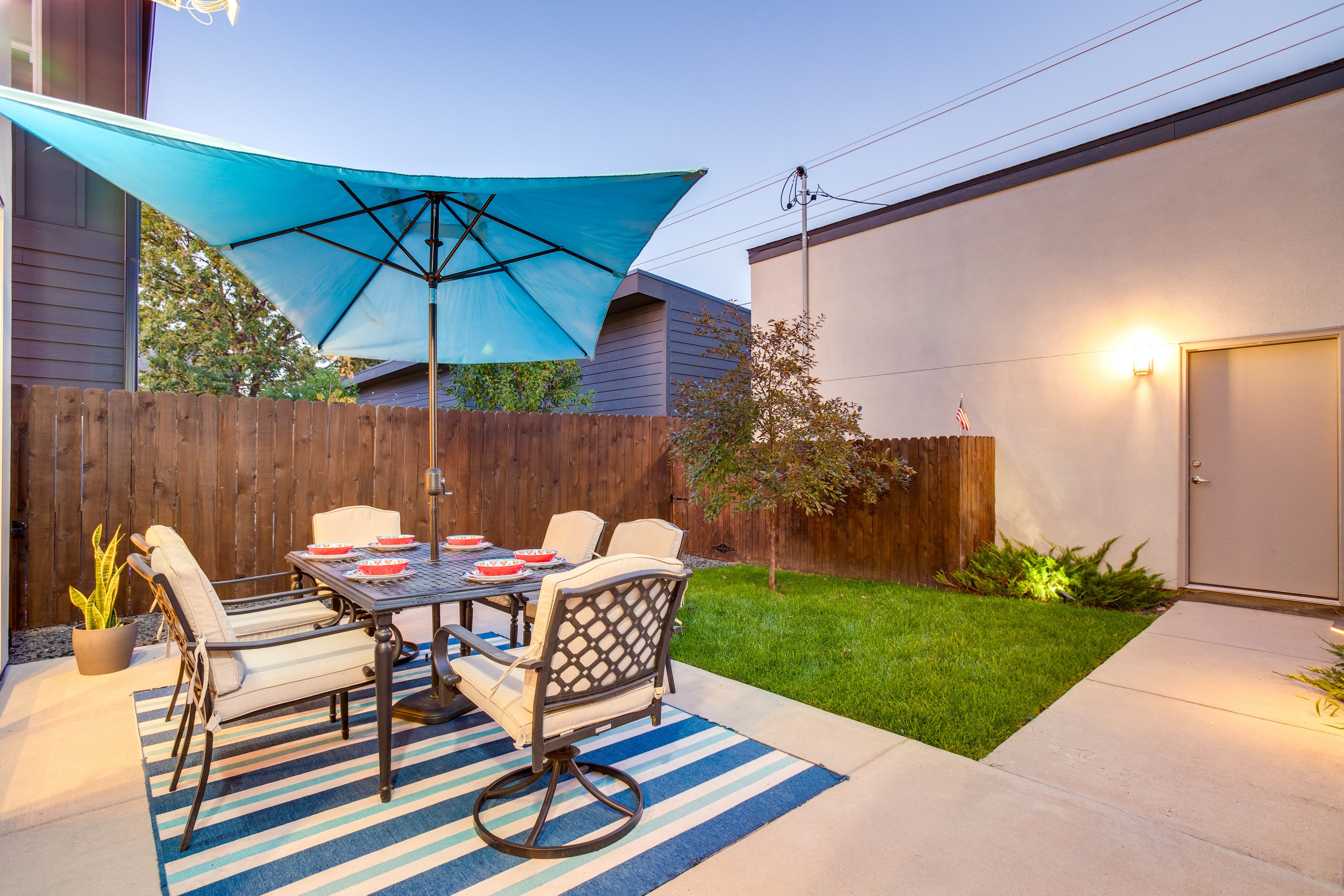 Fenced Backyard | Gas Grill