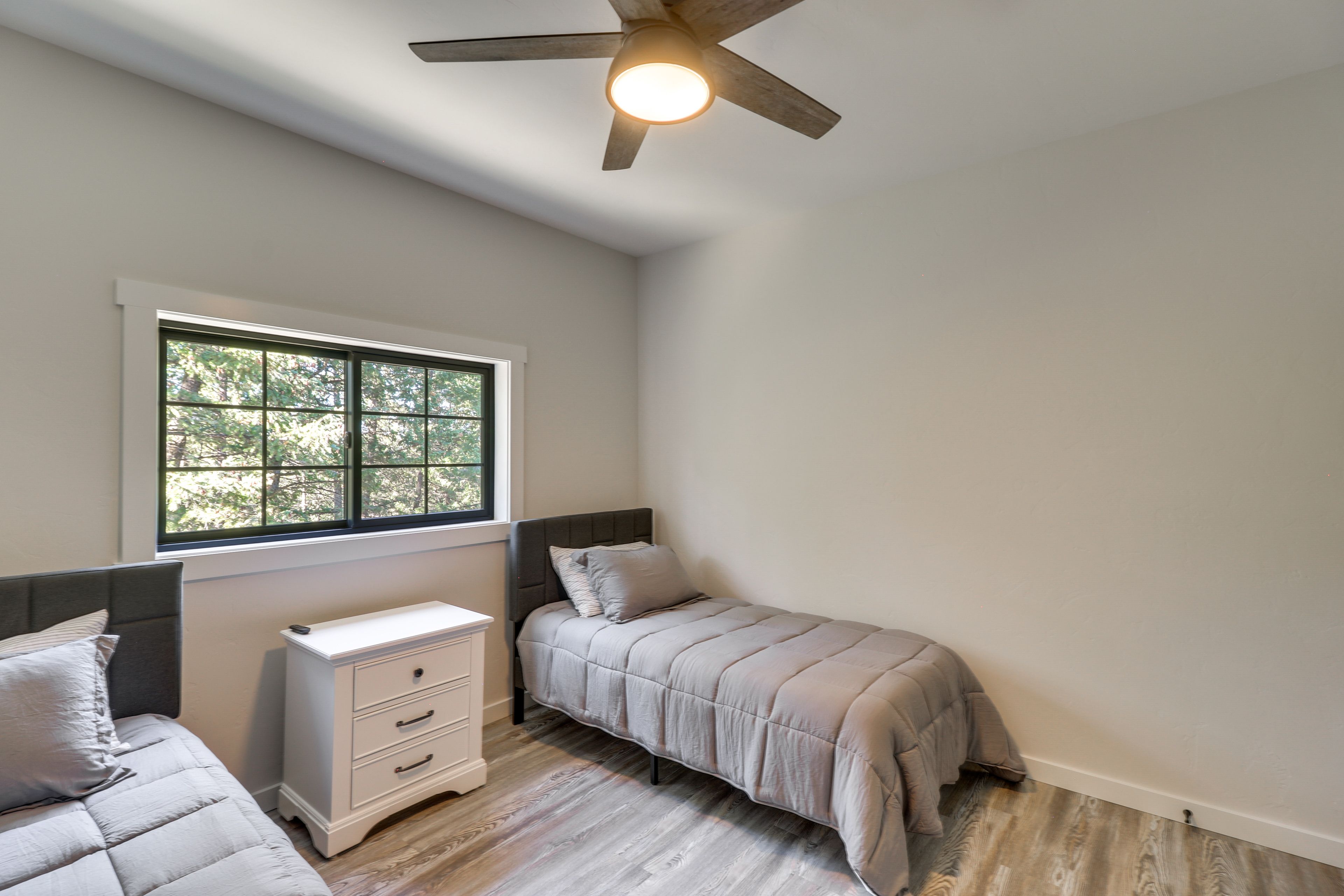 Bedroom 3 | 2 Twin Beds