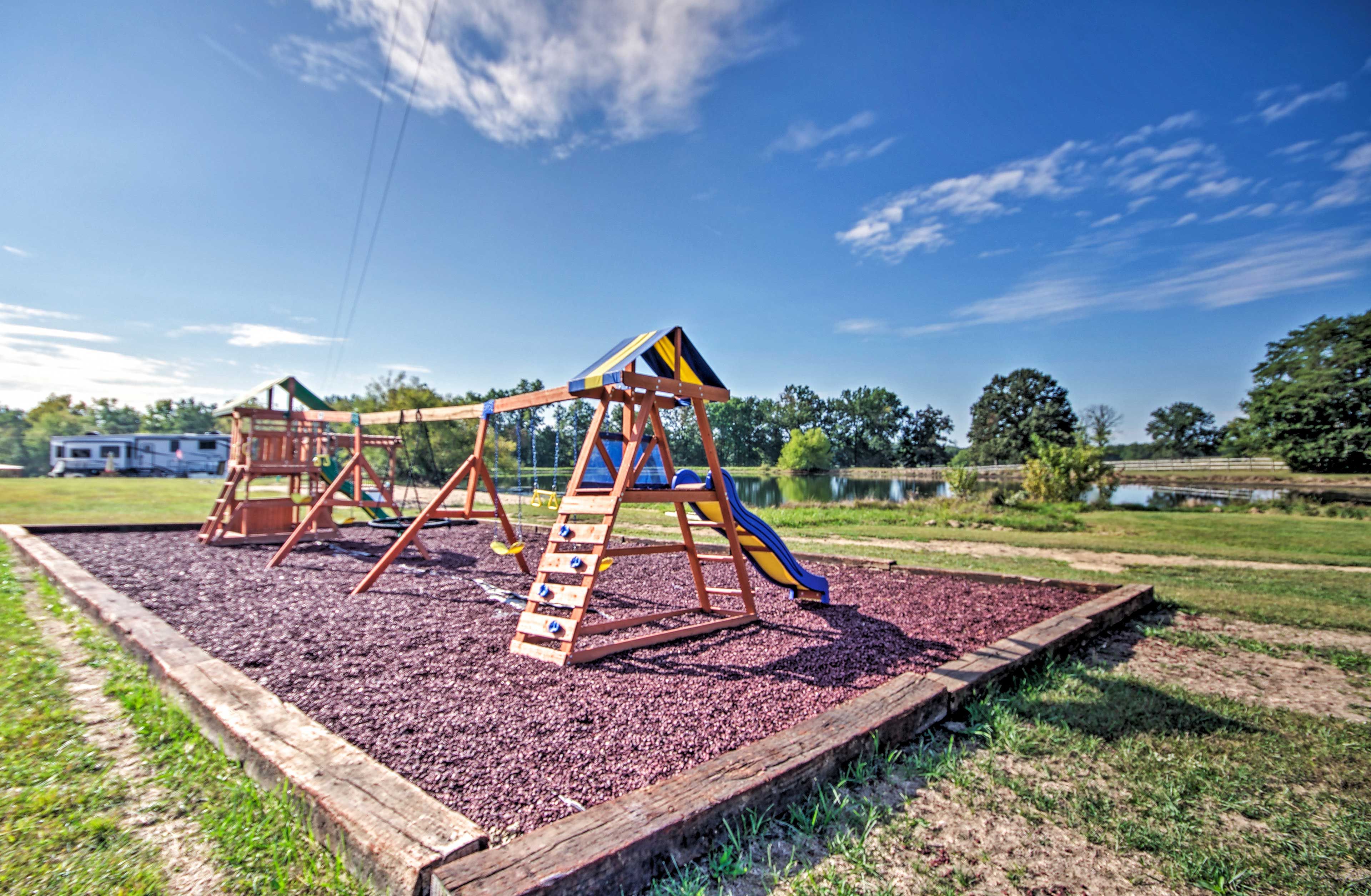 Cedar Creek Resort & RV Park