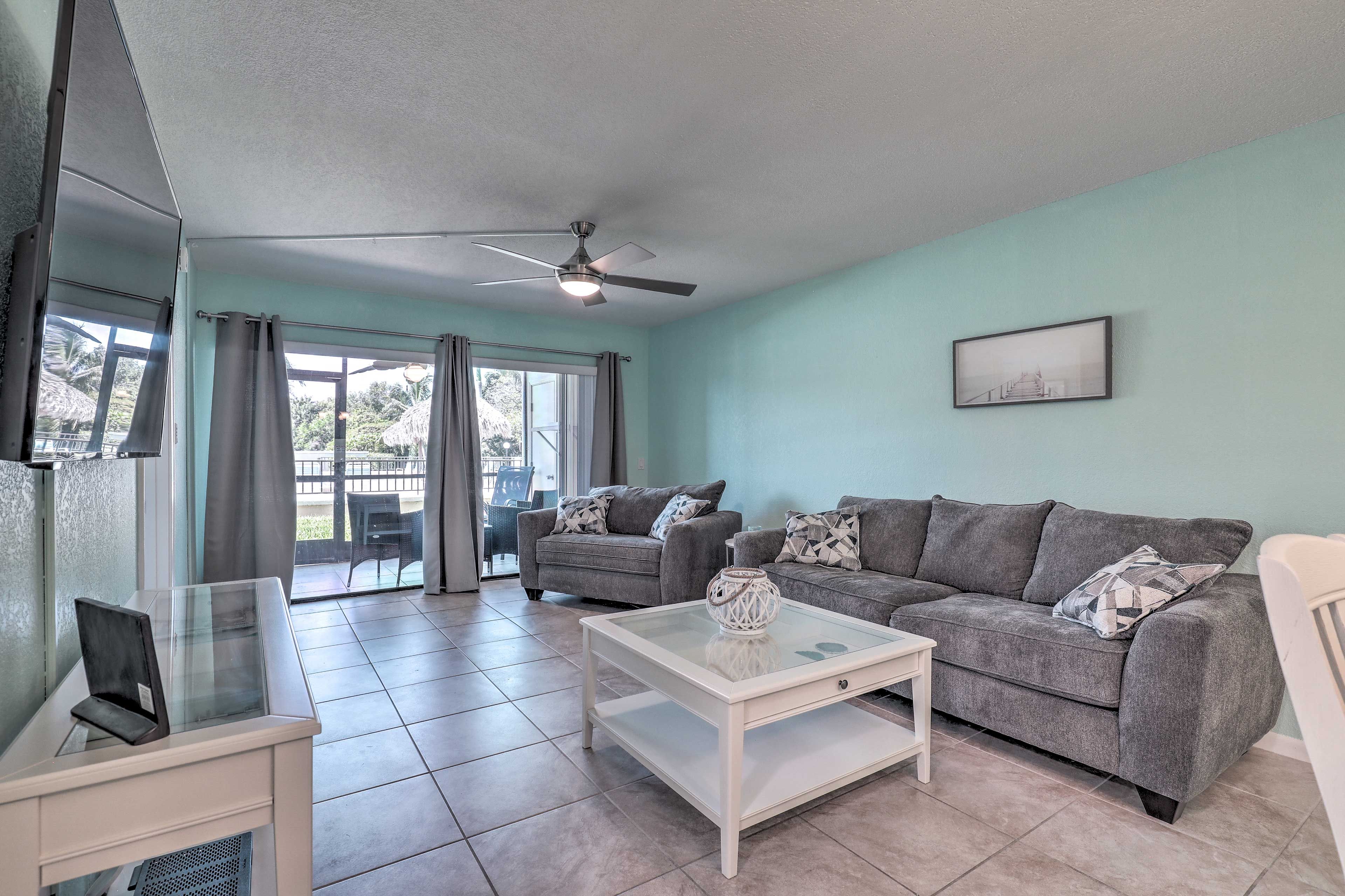 St. Petersburg Vacation Rental | 1BR | 1BA | Step-Free Access | 730 Sq Ft