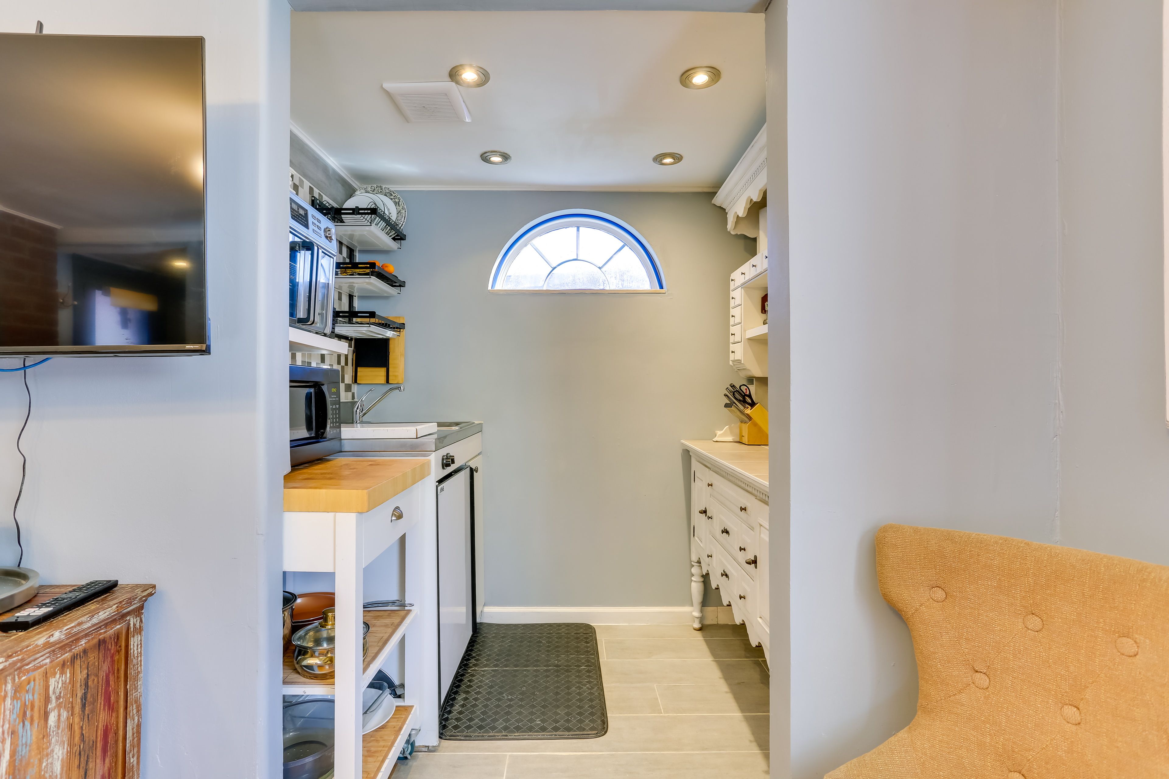 Well-Equipped Kitchen | Mini Fridge | Dual-Drip Coffee Maker