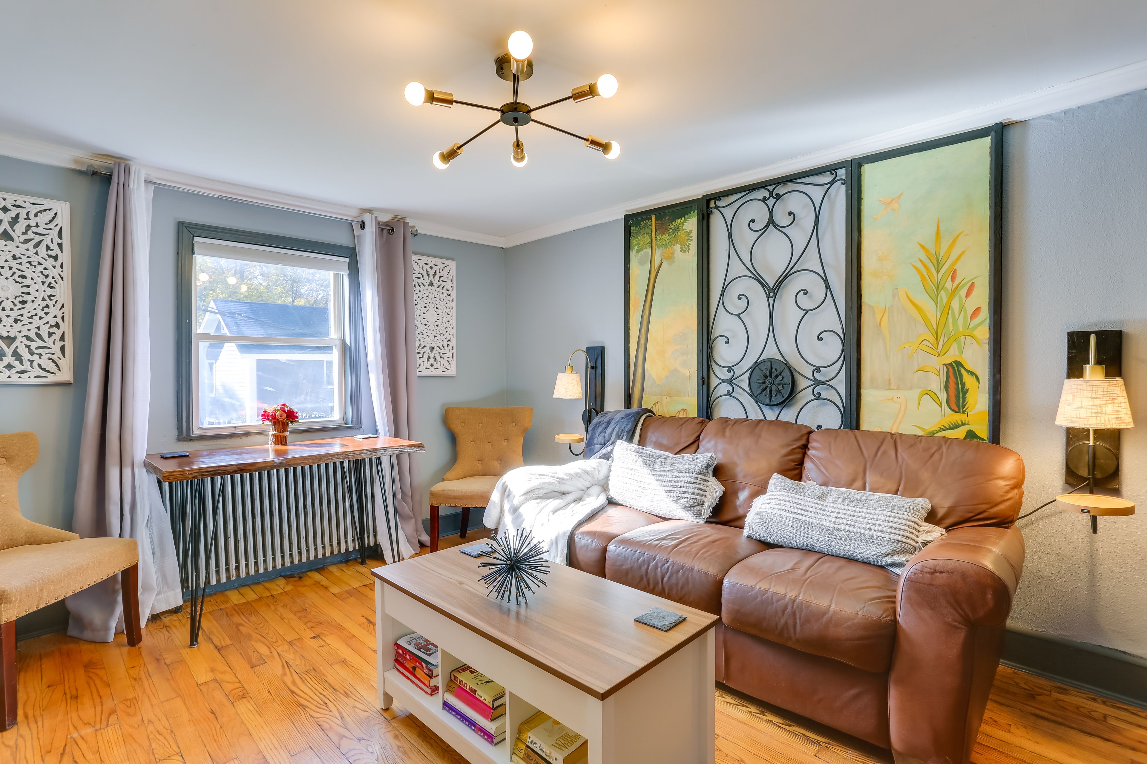 Beacon Vacation Rental | 1BR | 1BA | 400 Sq Ft | Stairs Required to Enter