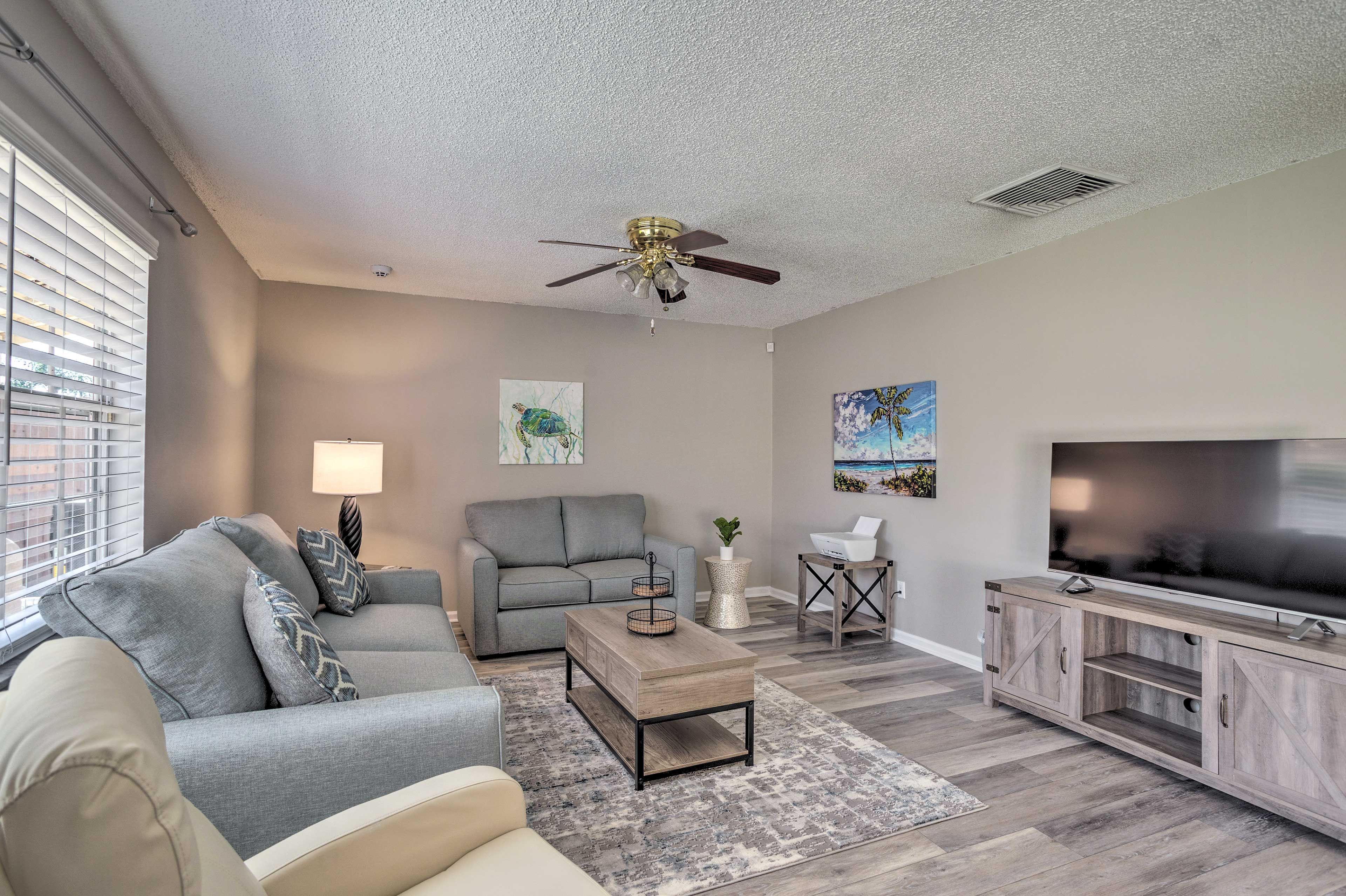 Family Room | Queen Sleeper Sofa | Private Door & Lock