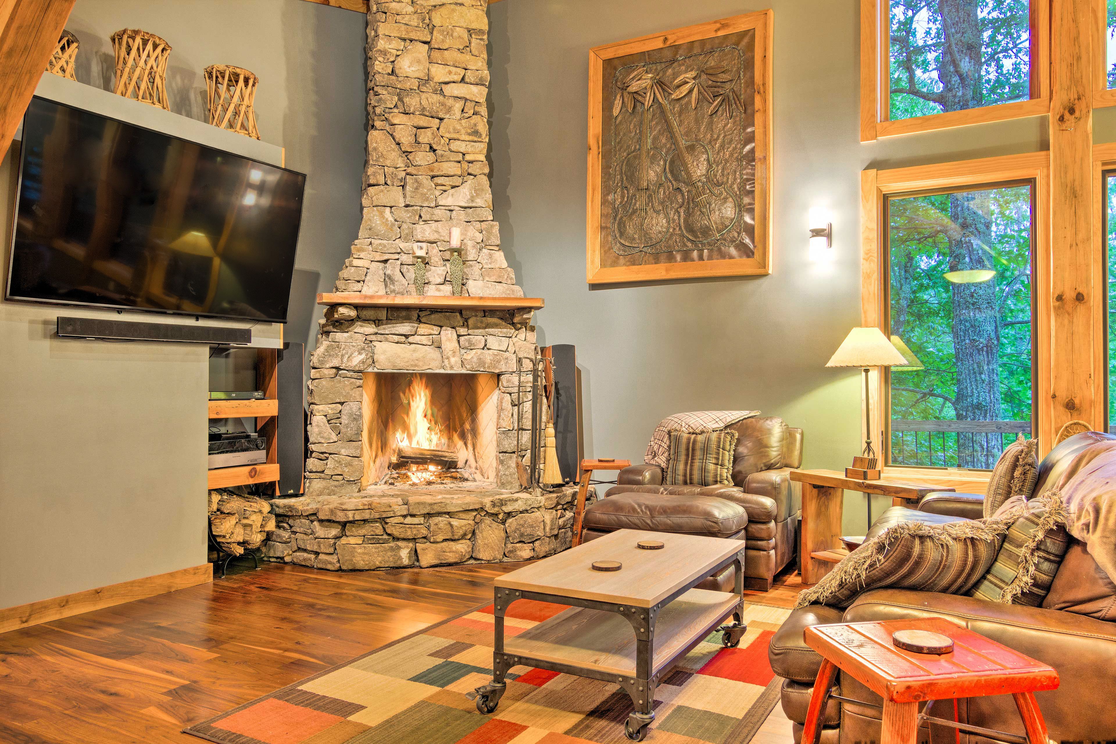 Living Room | Smart TV