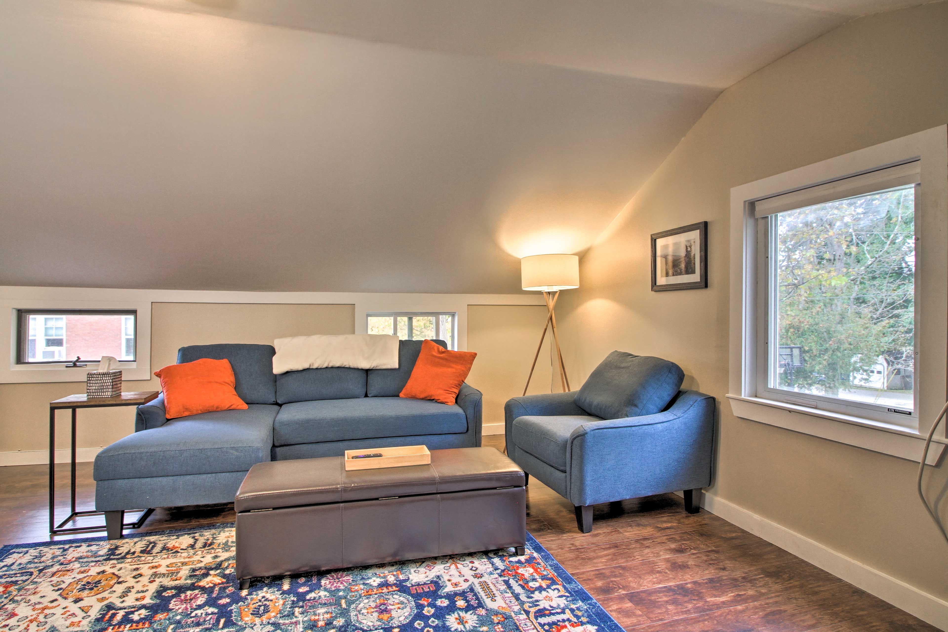 Living Room | Free WiFi