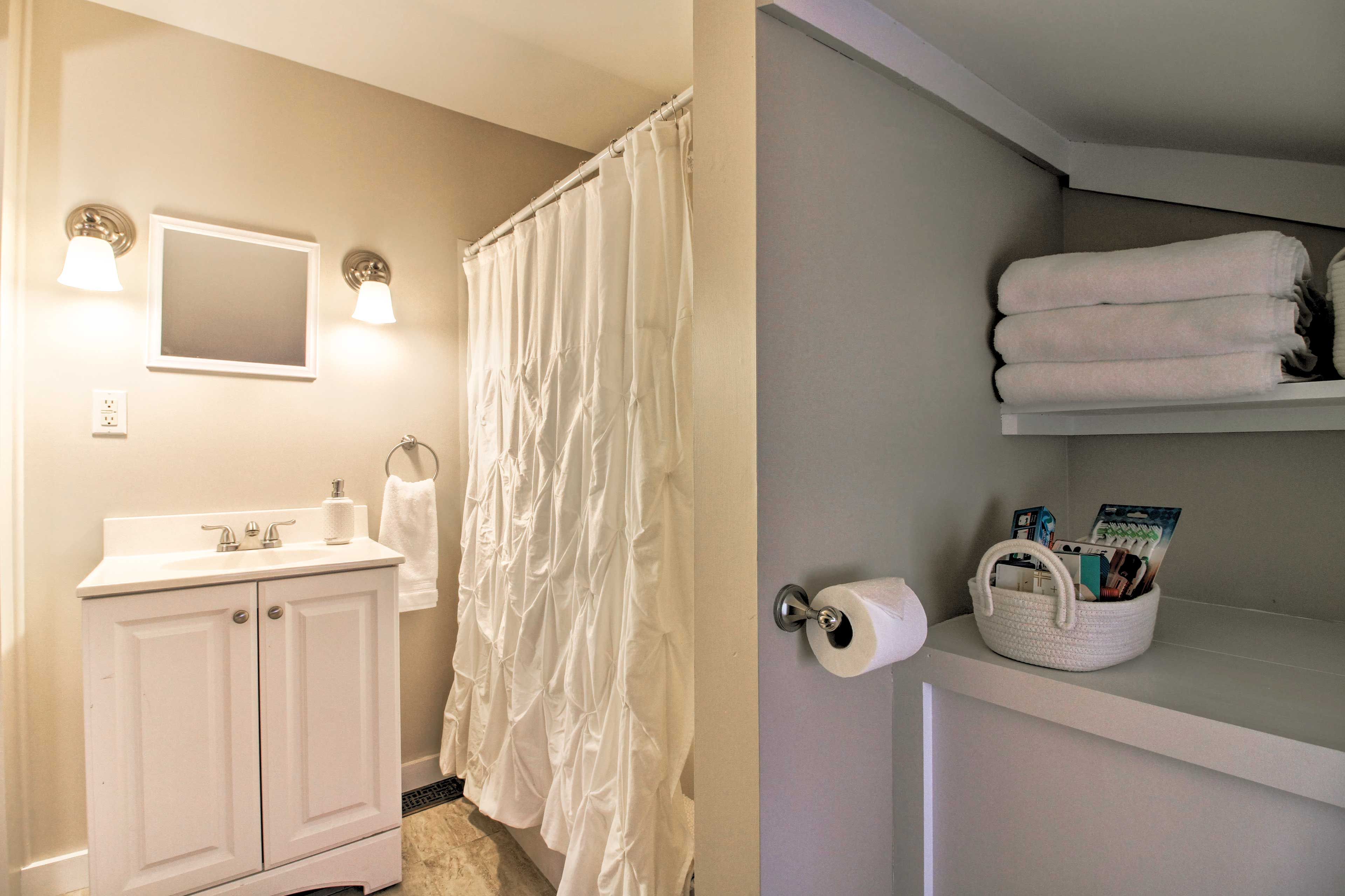 Full Bathroom