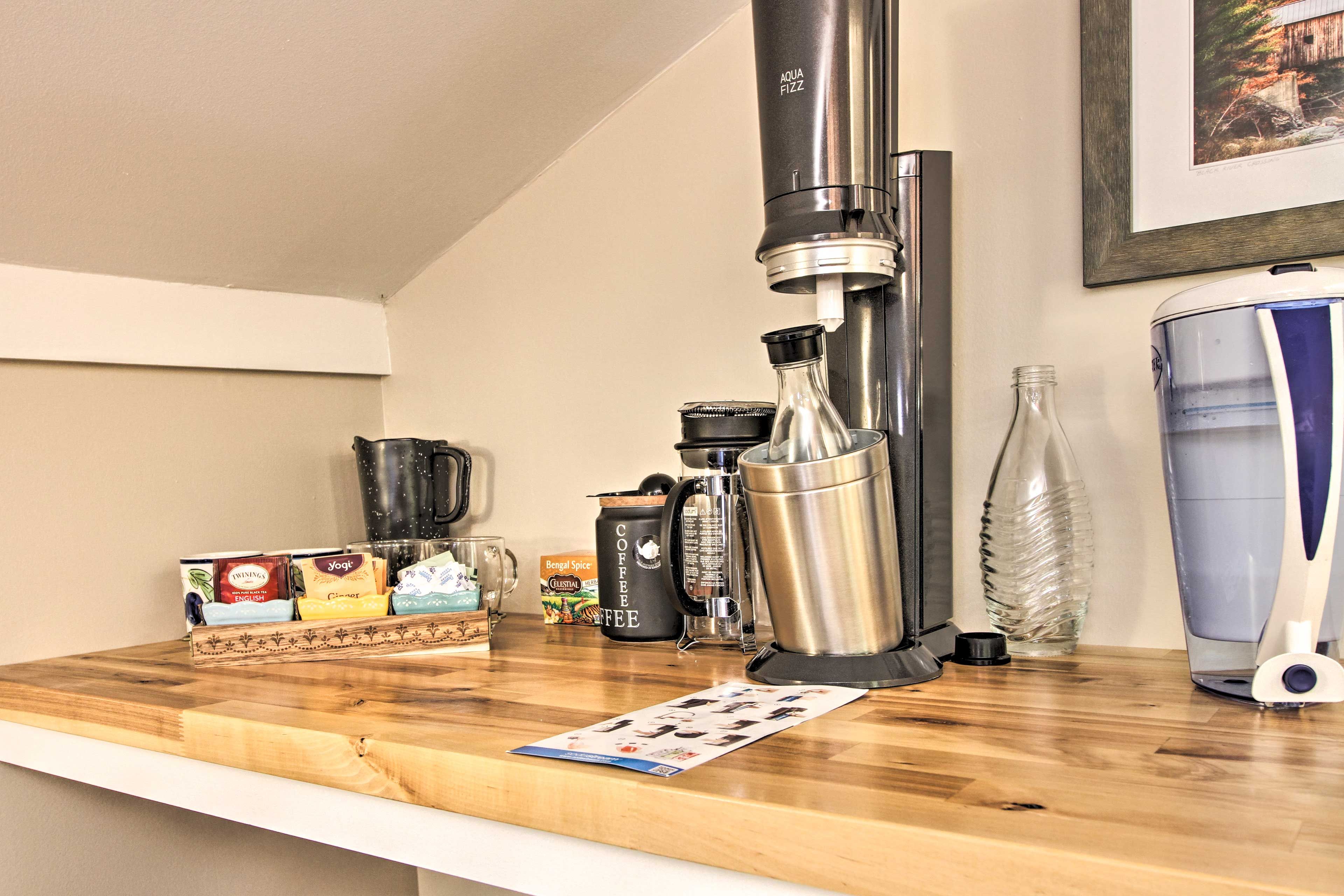 Kitchenette | Complimentary Tea