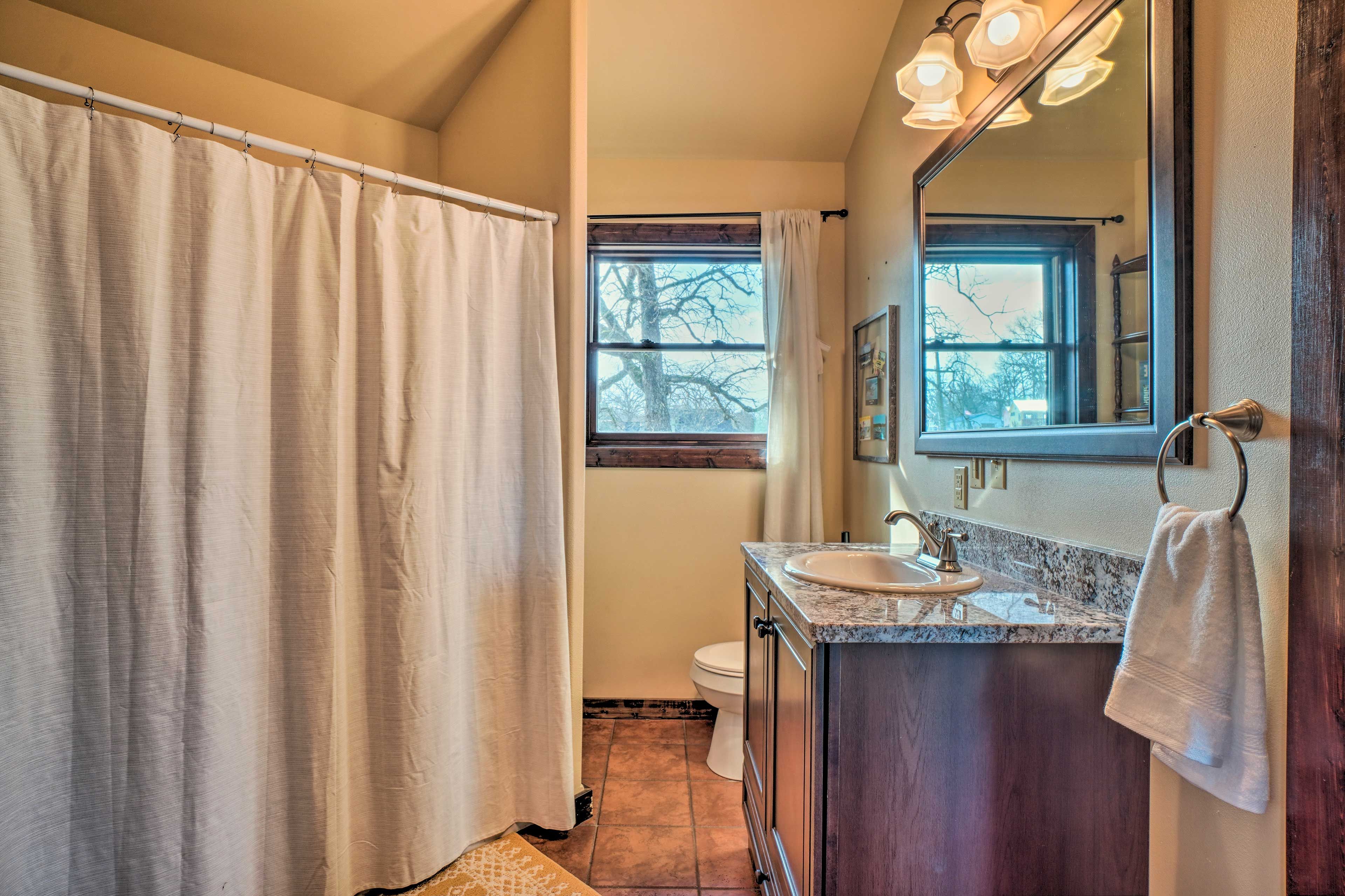 En-Suite Bathroom