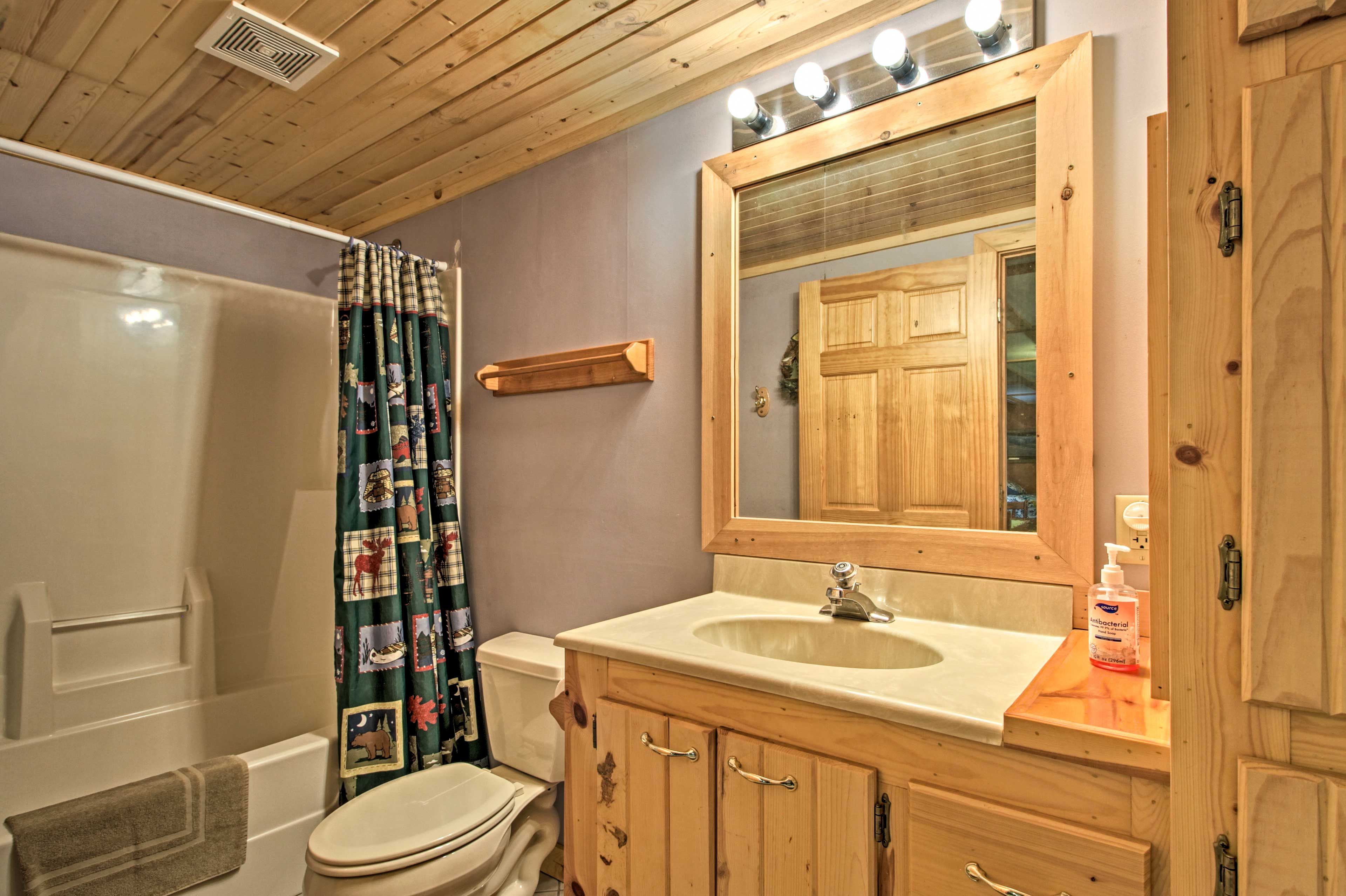 Full Bathroom | Lower Level