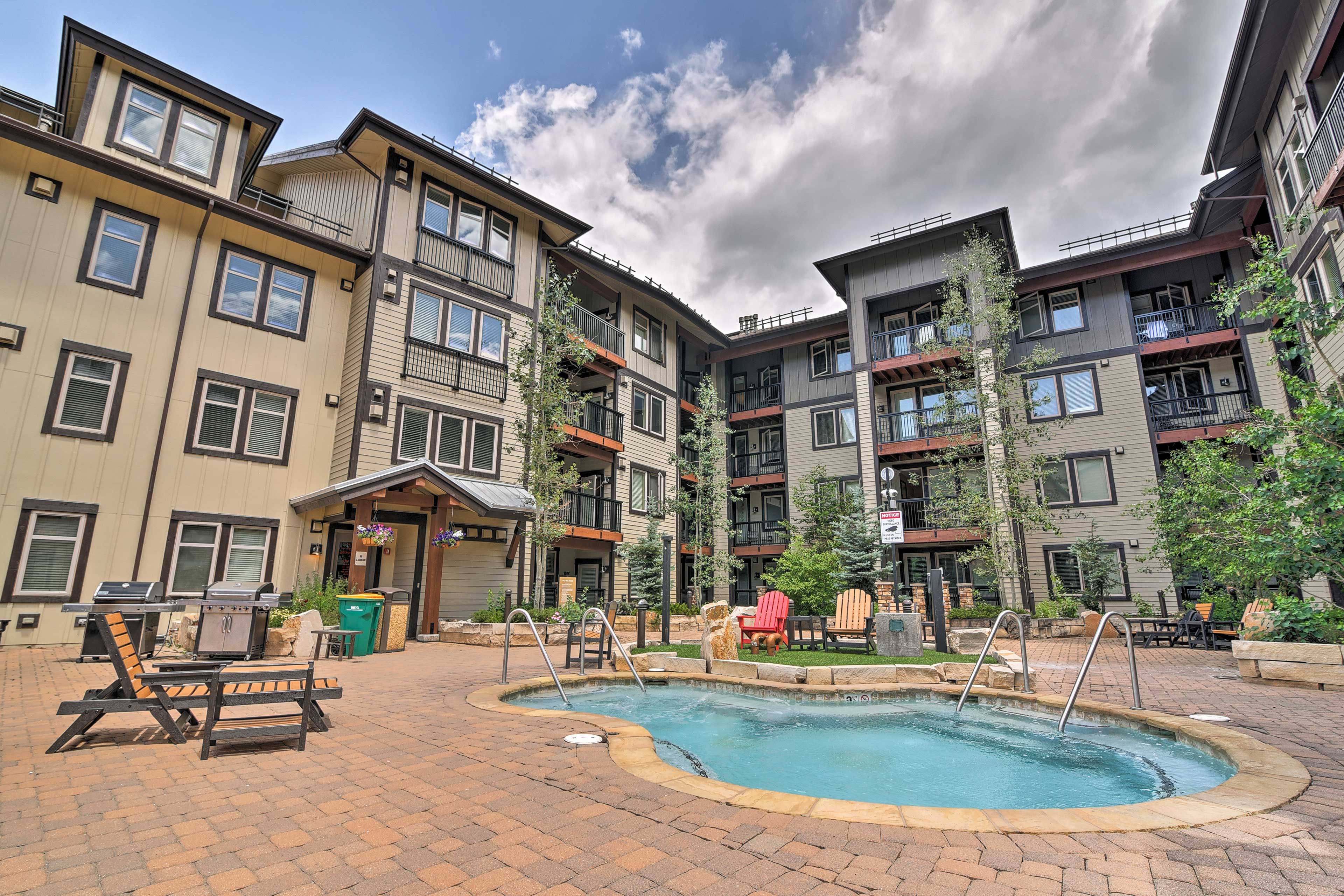 Fraser Crossing Amenities | Hot Tub | Pool
