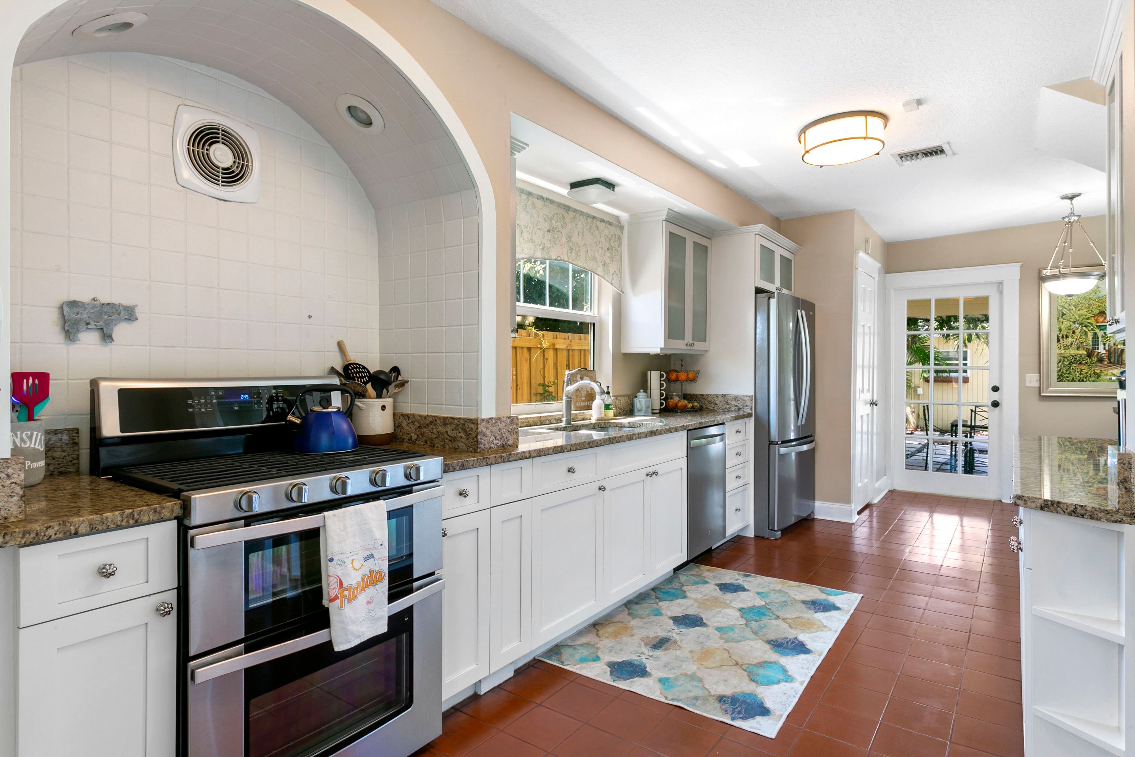 Kitchen | Fully Equipped | Blender | Complimentary Spices