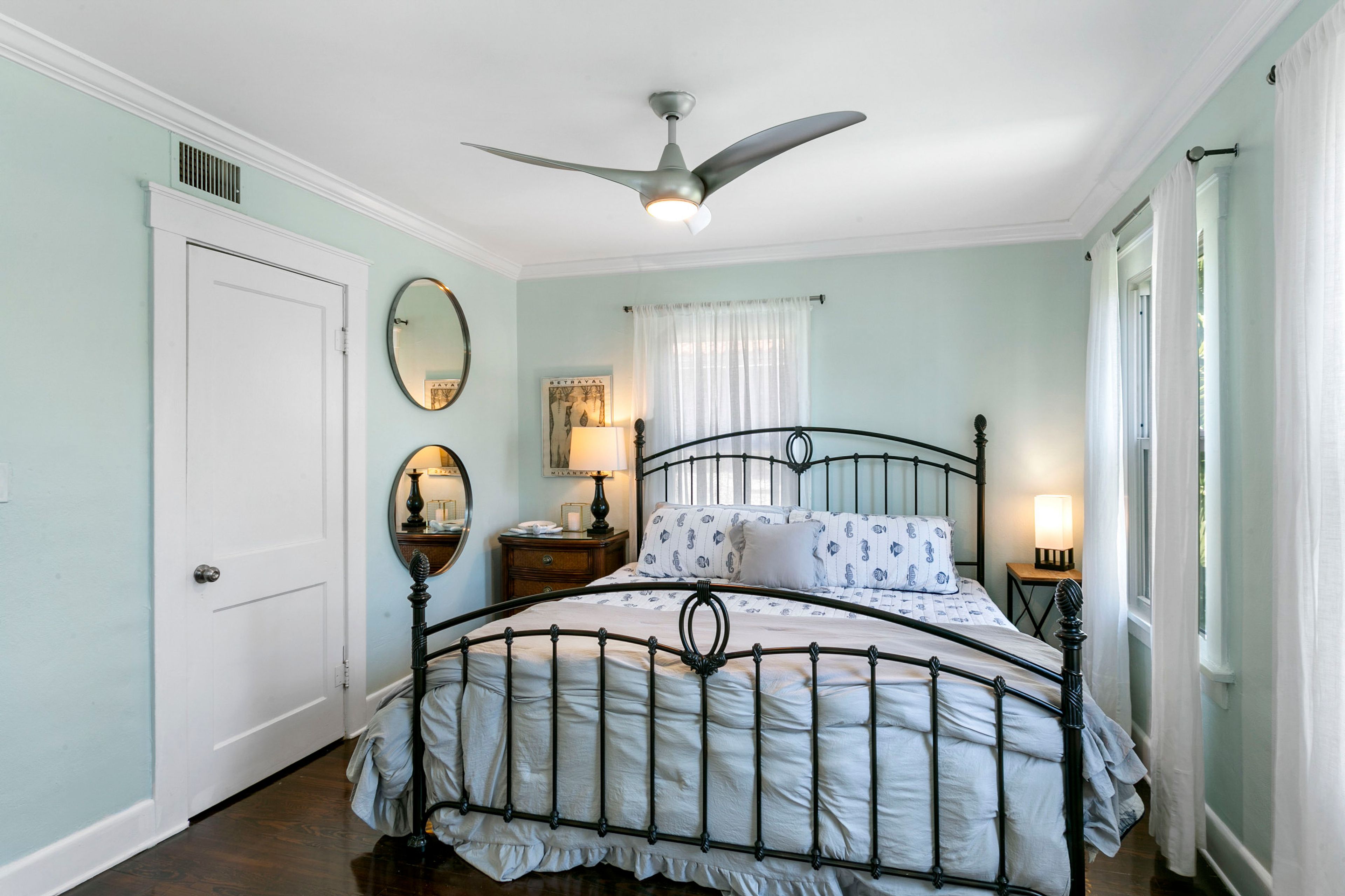 Bedroom 3 | King Bed