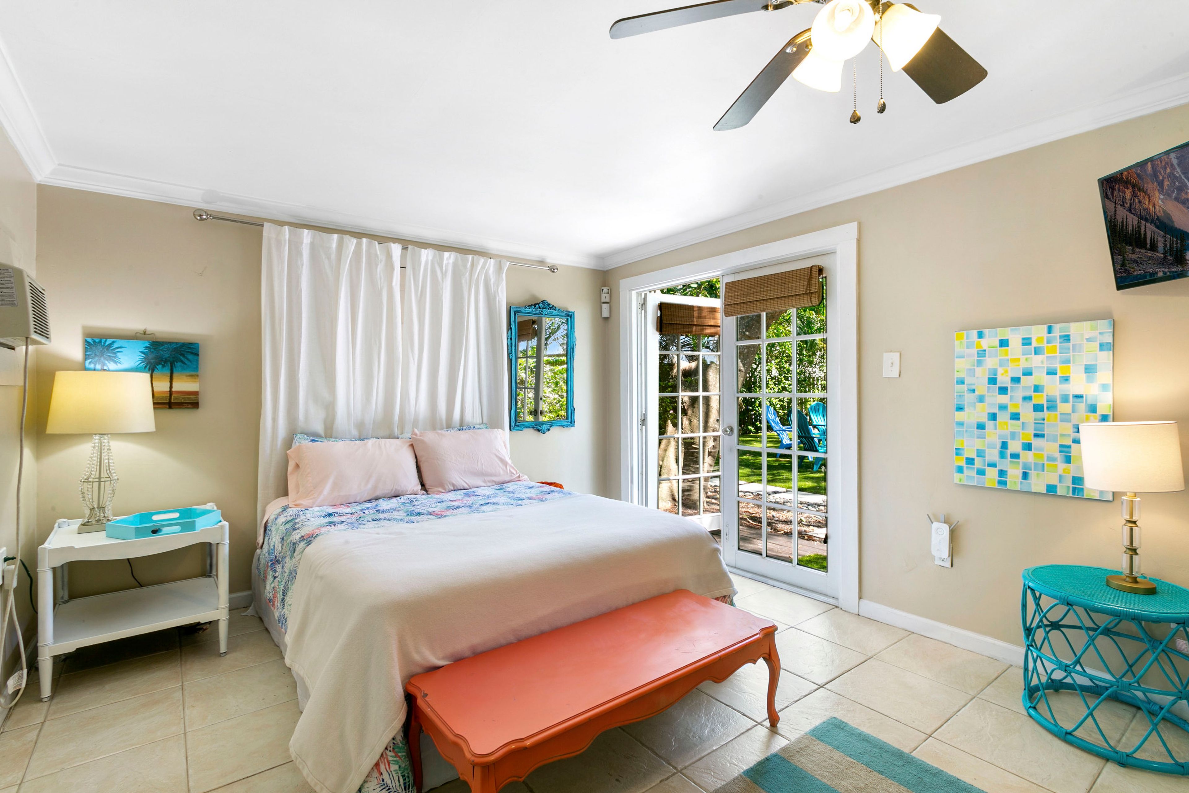 Bedroom 4 | Queen Bed