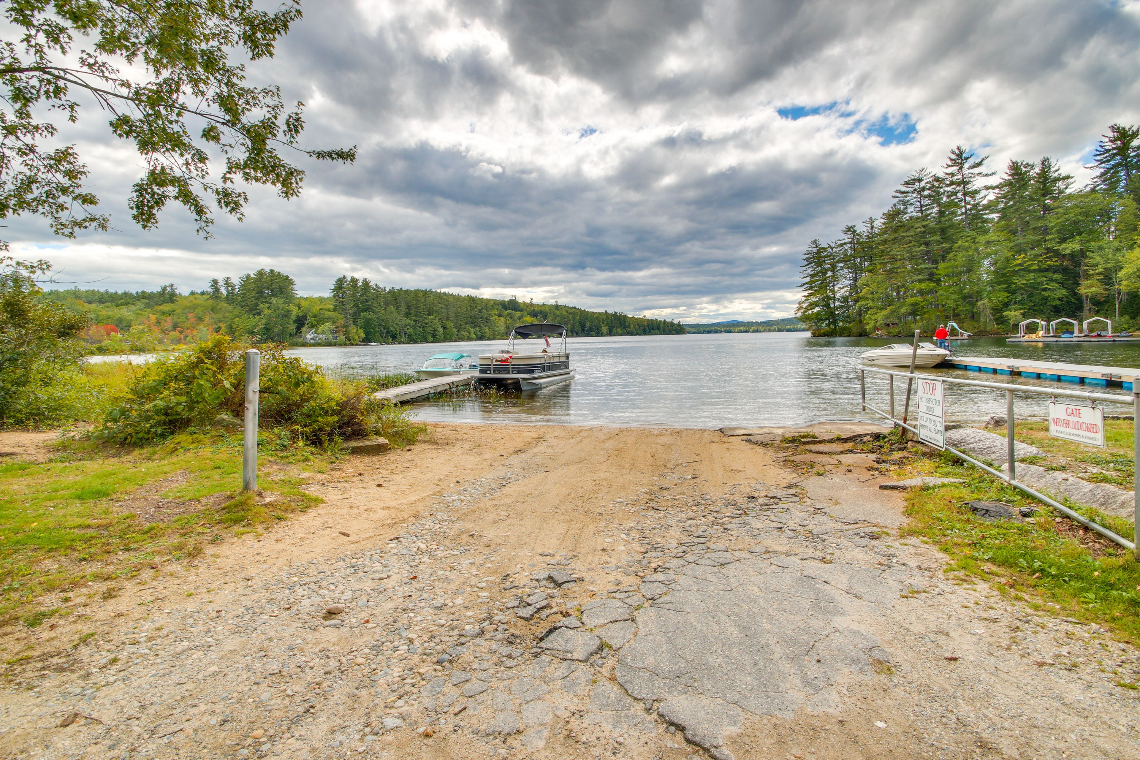 Parking on Mainland (3 Vehicles)