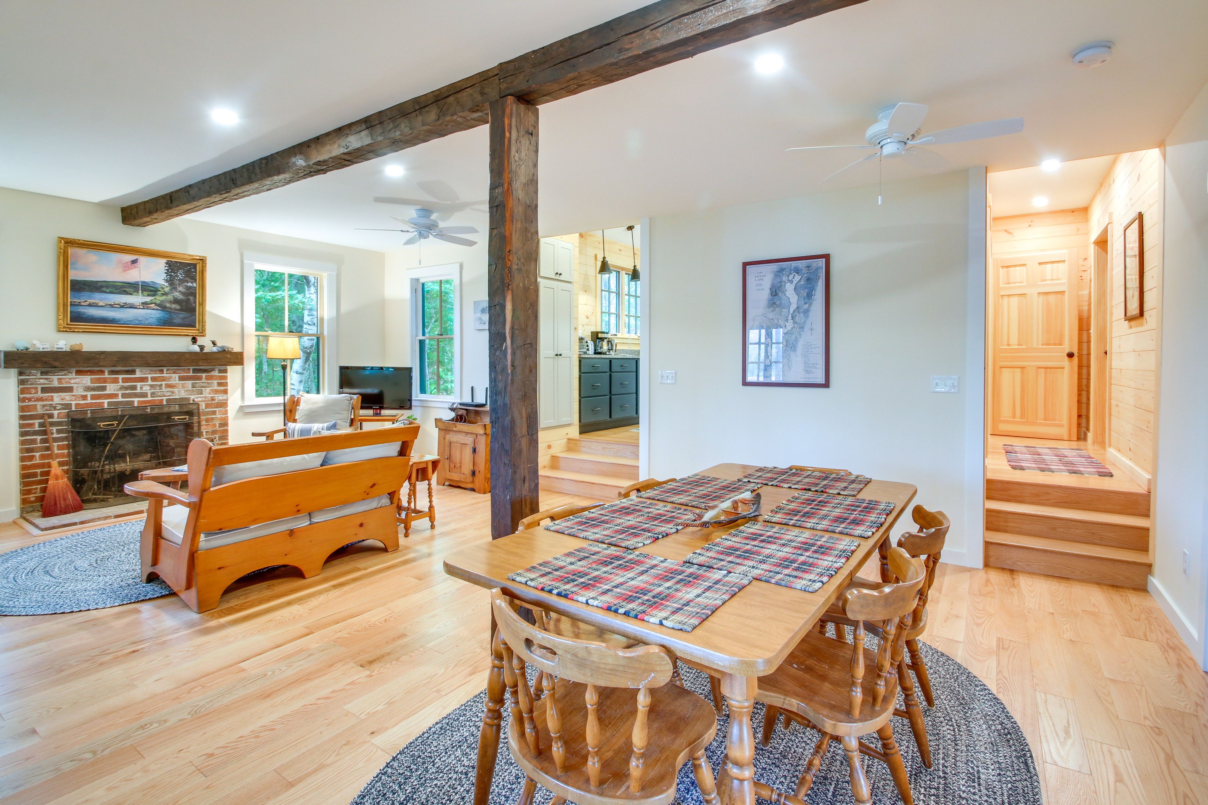 Dining Area (Cottage 1)