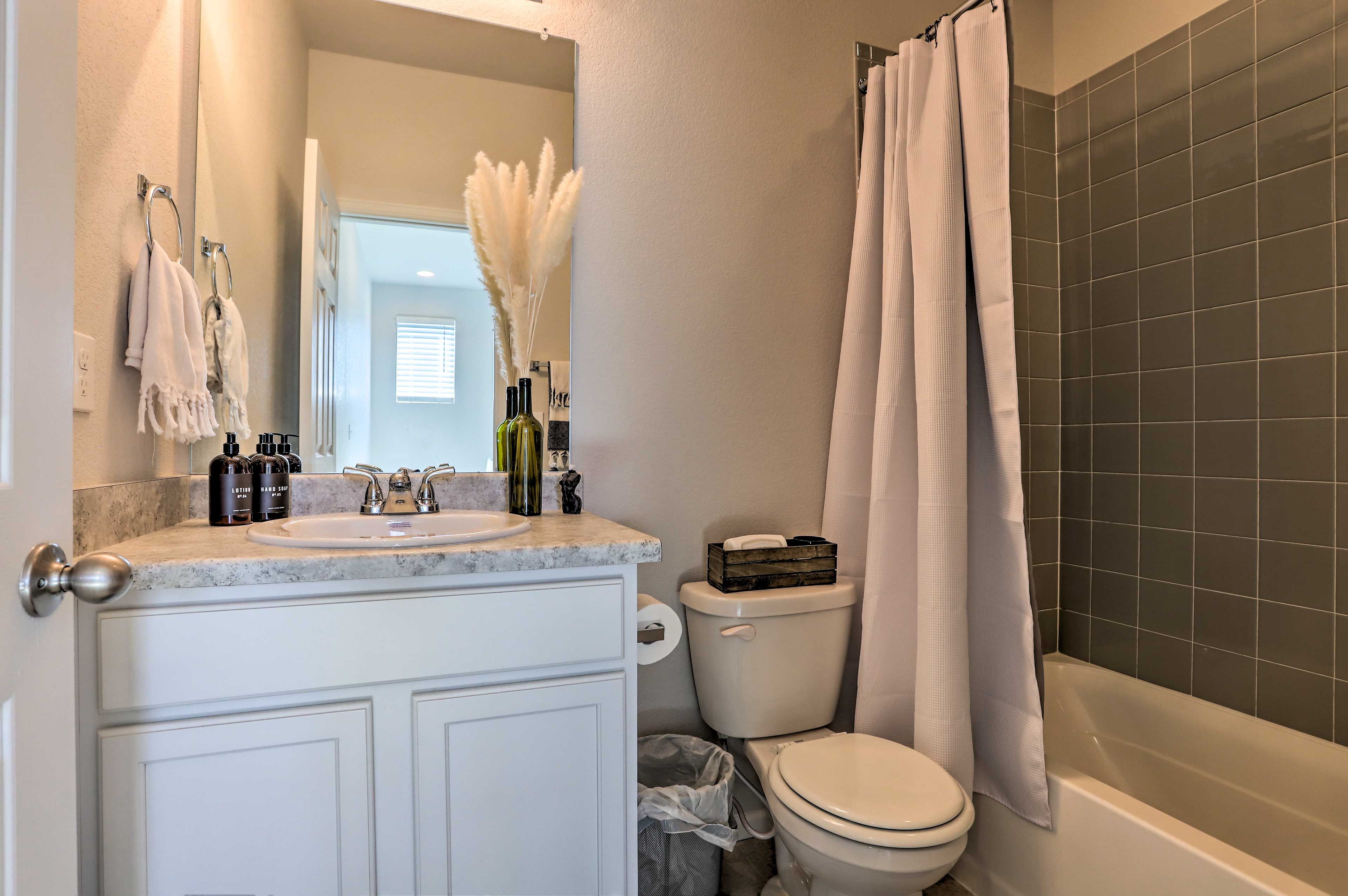 Full Bathroom