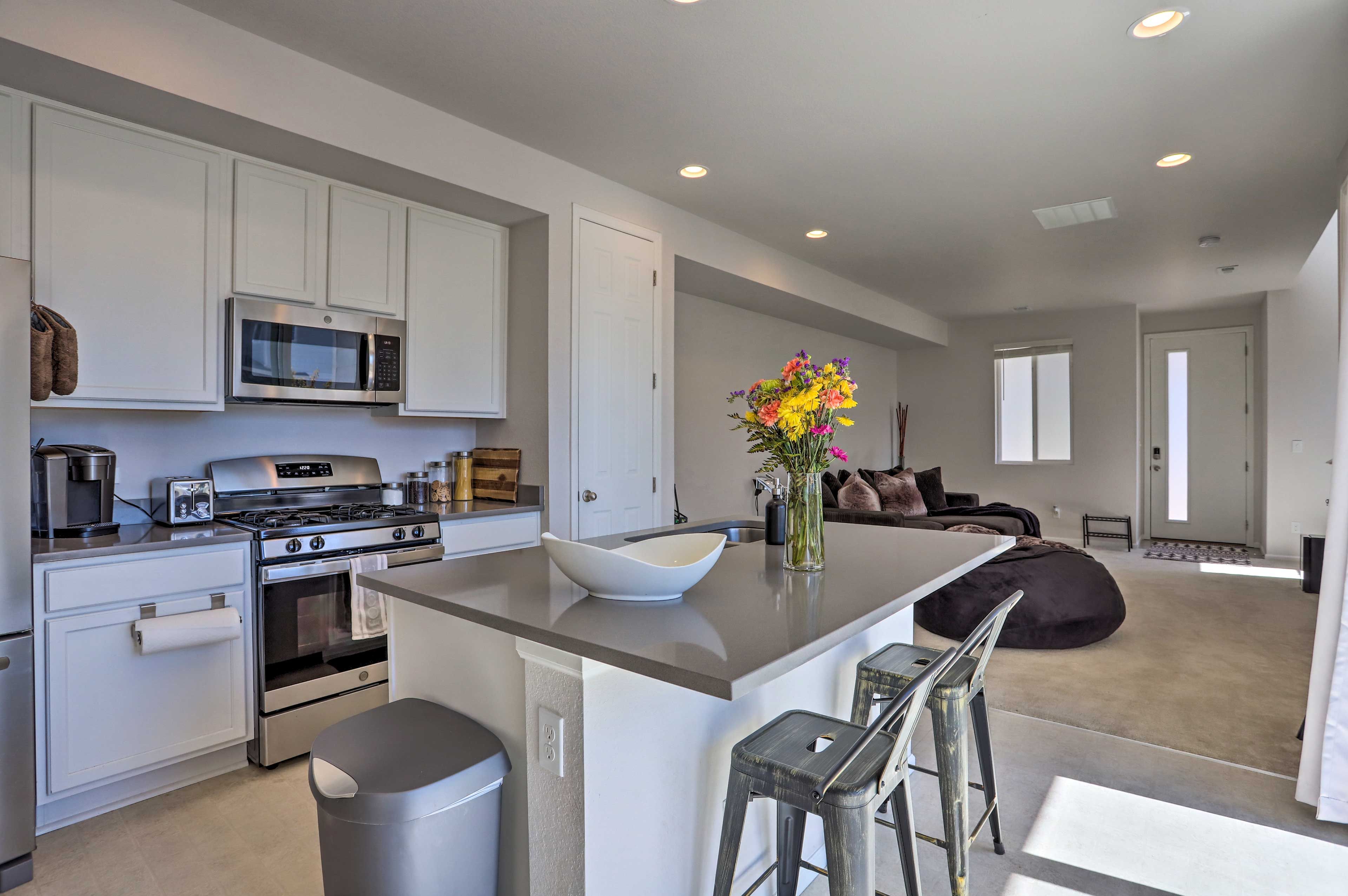 Kitchen | Toaster | Ice Maker | Water Filter | Hot Water Pot