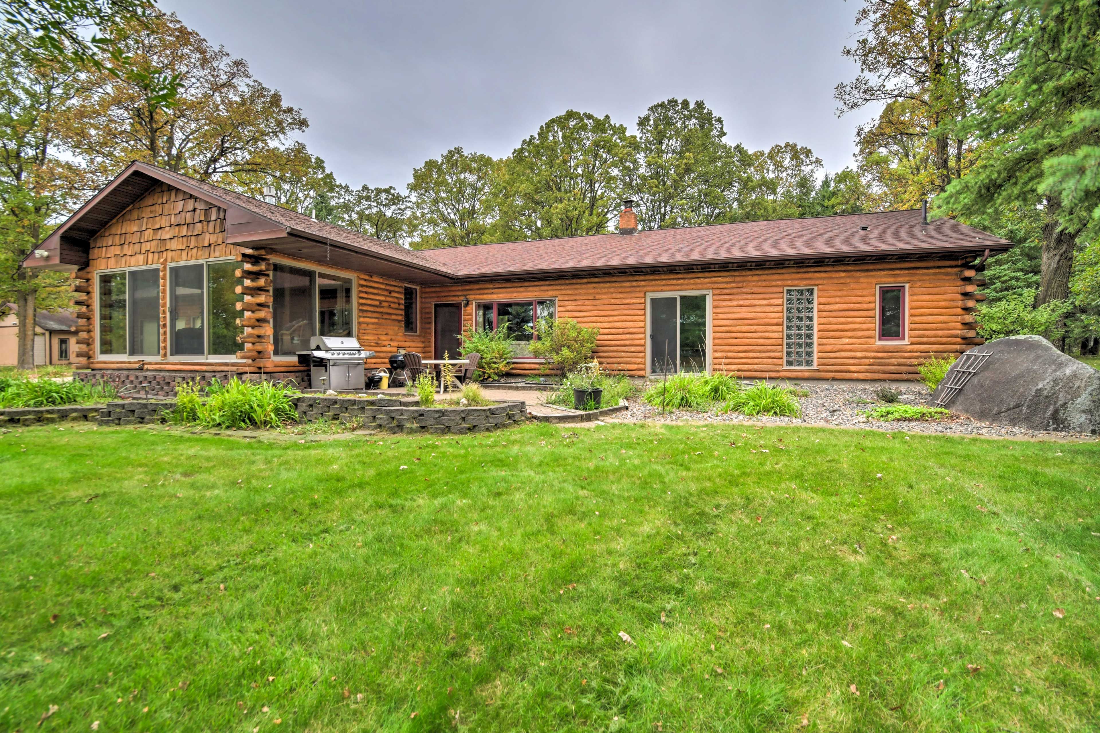 Property Exterior | Patio