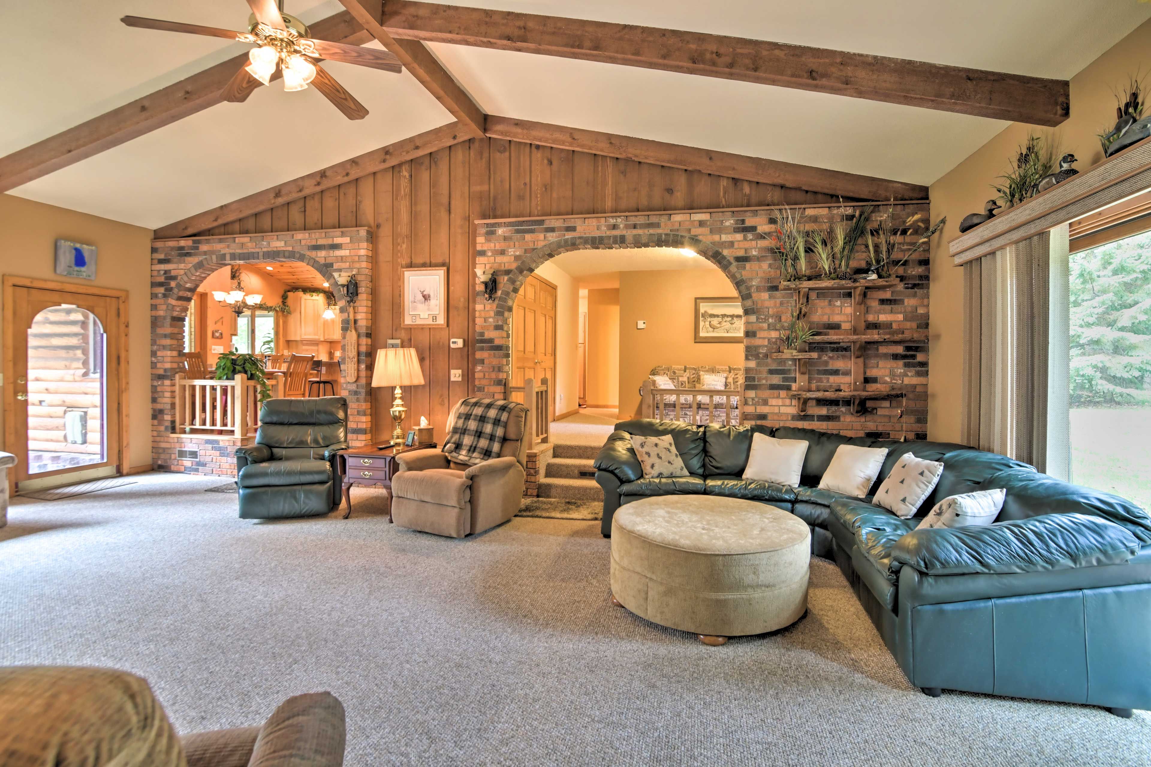 Main Living Room | Sleeper Sofa | Roku | Board Games