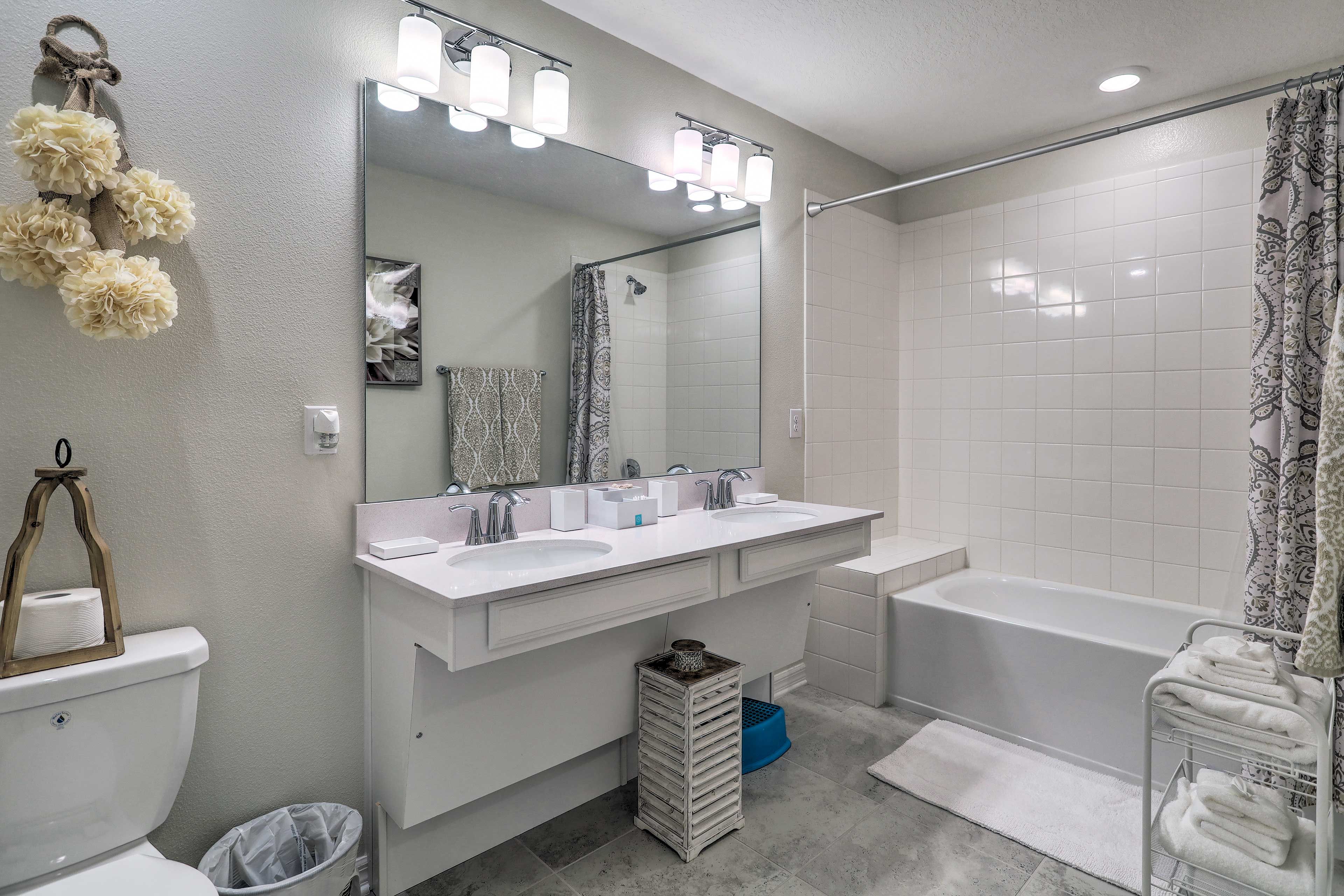 Full Bathroom