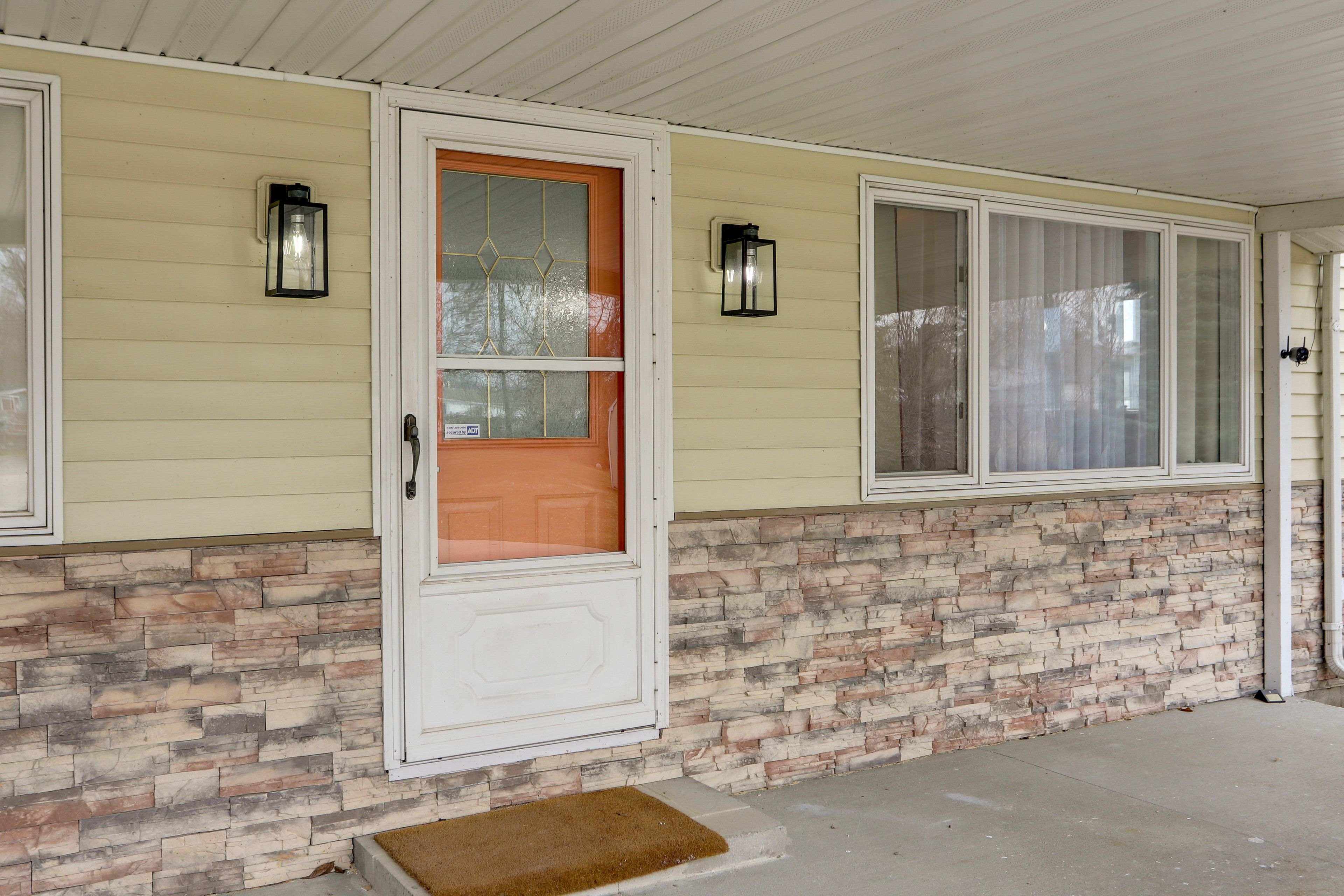 Front Exterior | 1 External Security Camera