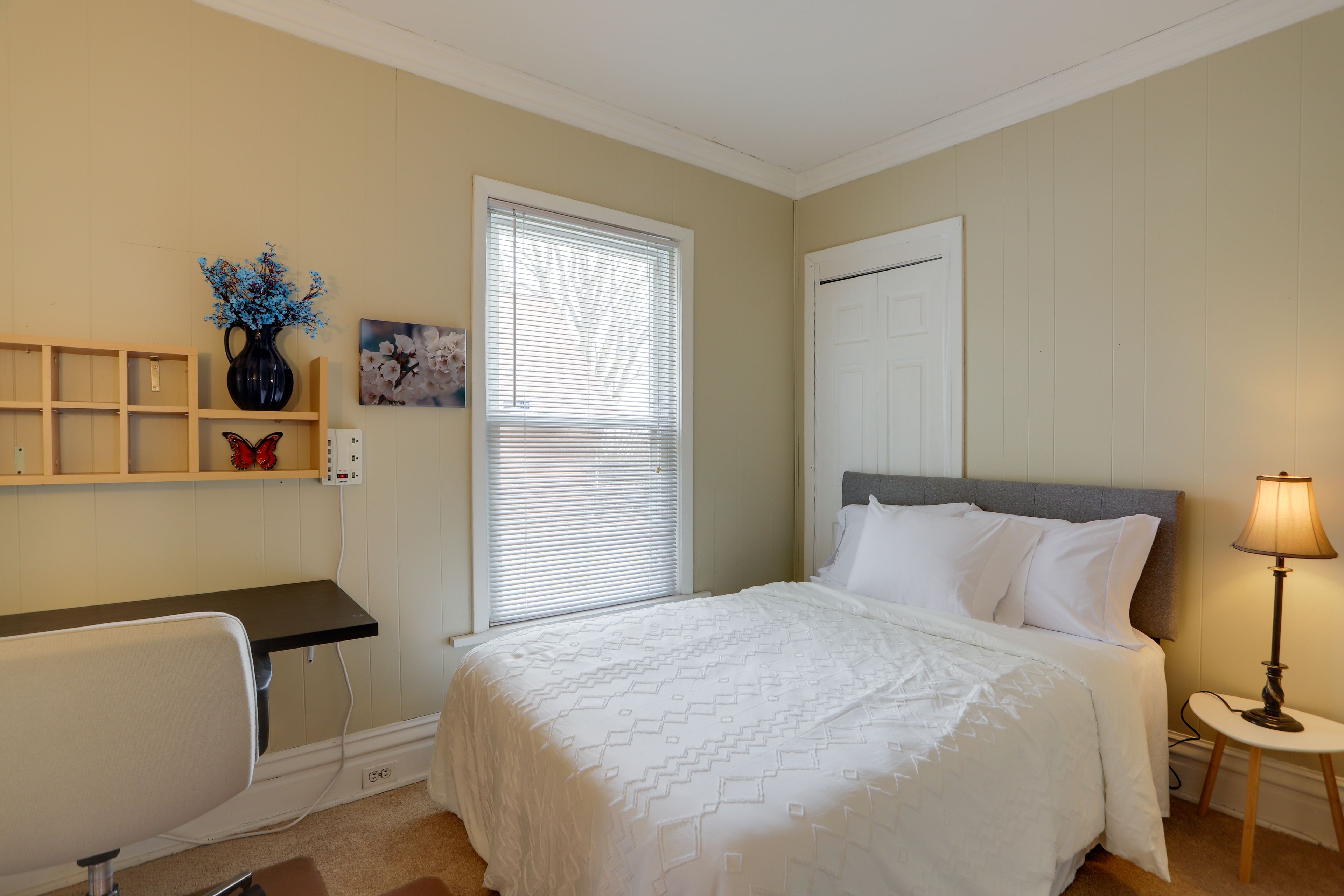 Bedroom 4 | Queen Bed