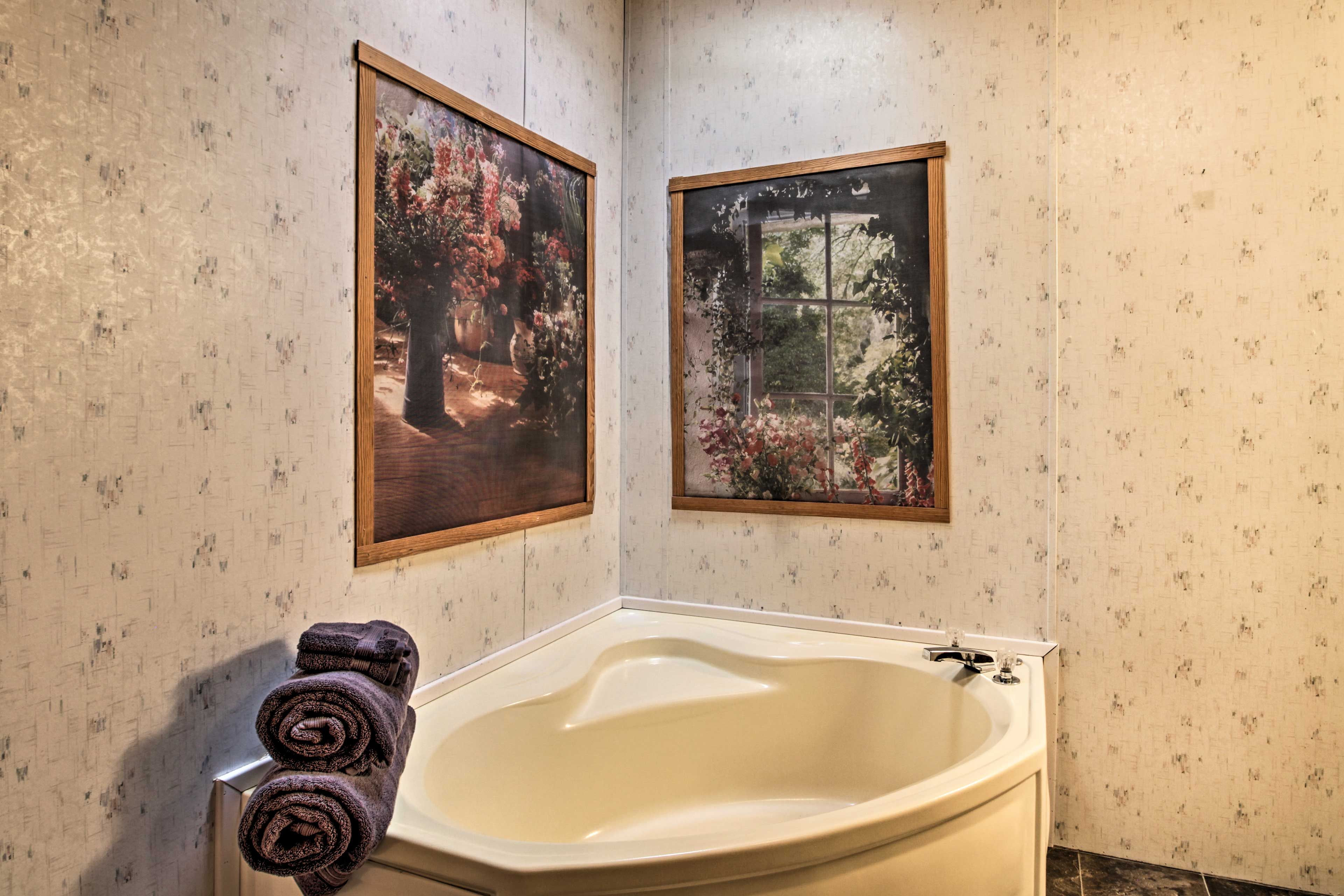 En-Suite Bathroom