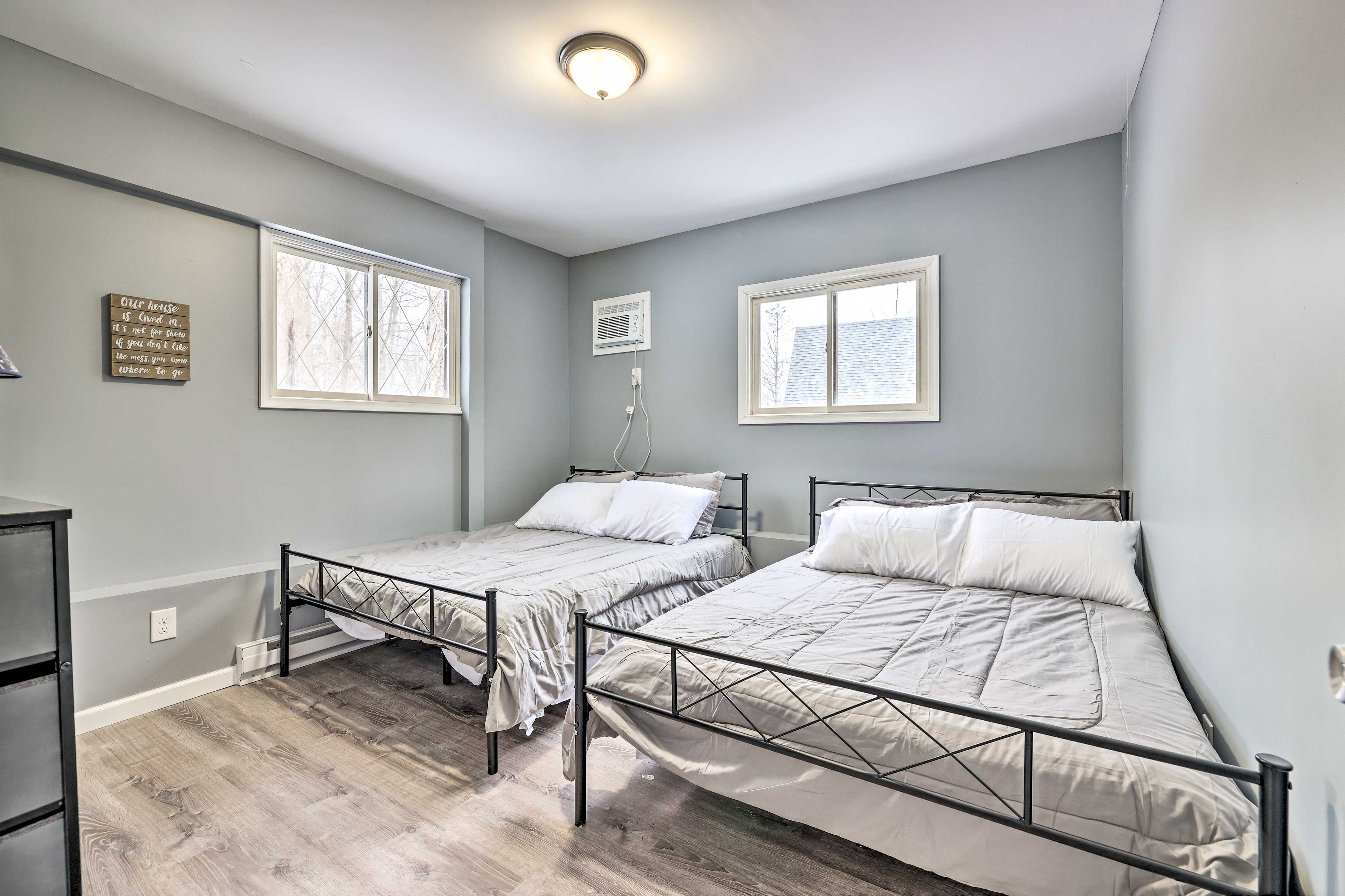 Bedroom 3 | 2 Full Beds