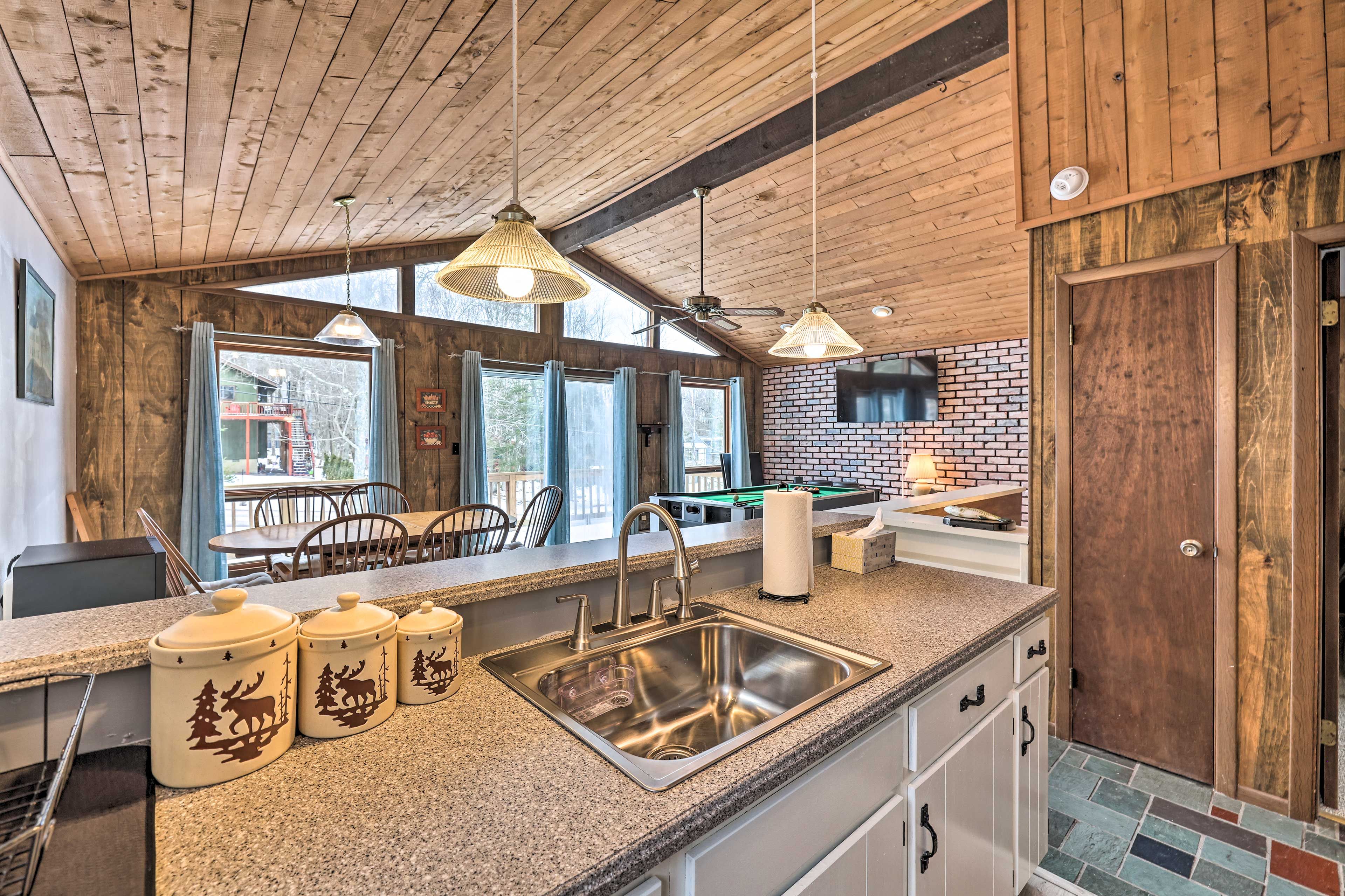 Well-Equipped Kitchen | Trash Bags & Paper Towels