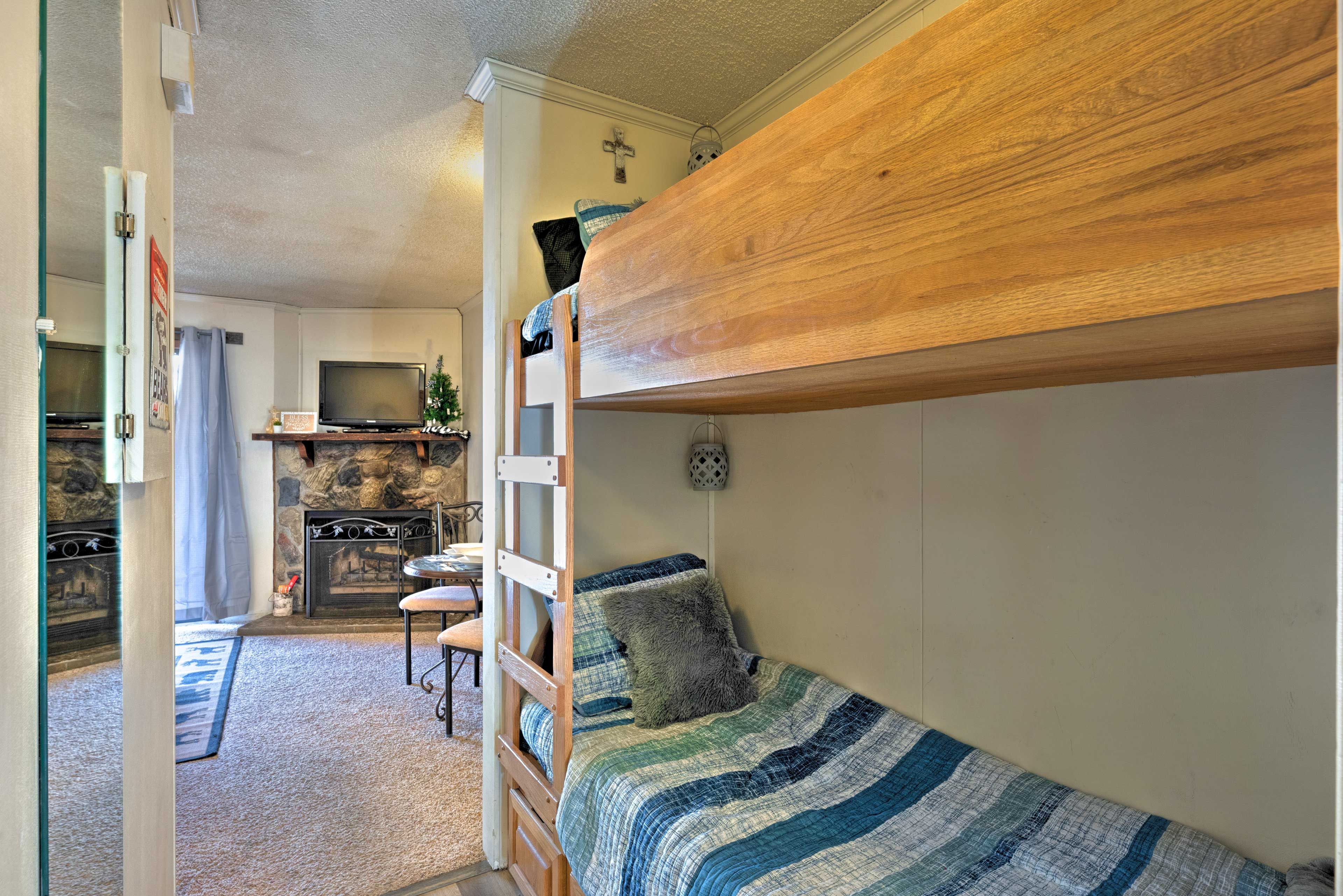 Hallway | Twin Bunk Bed