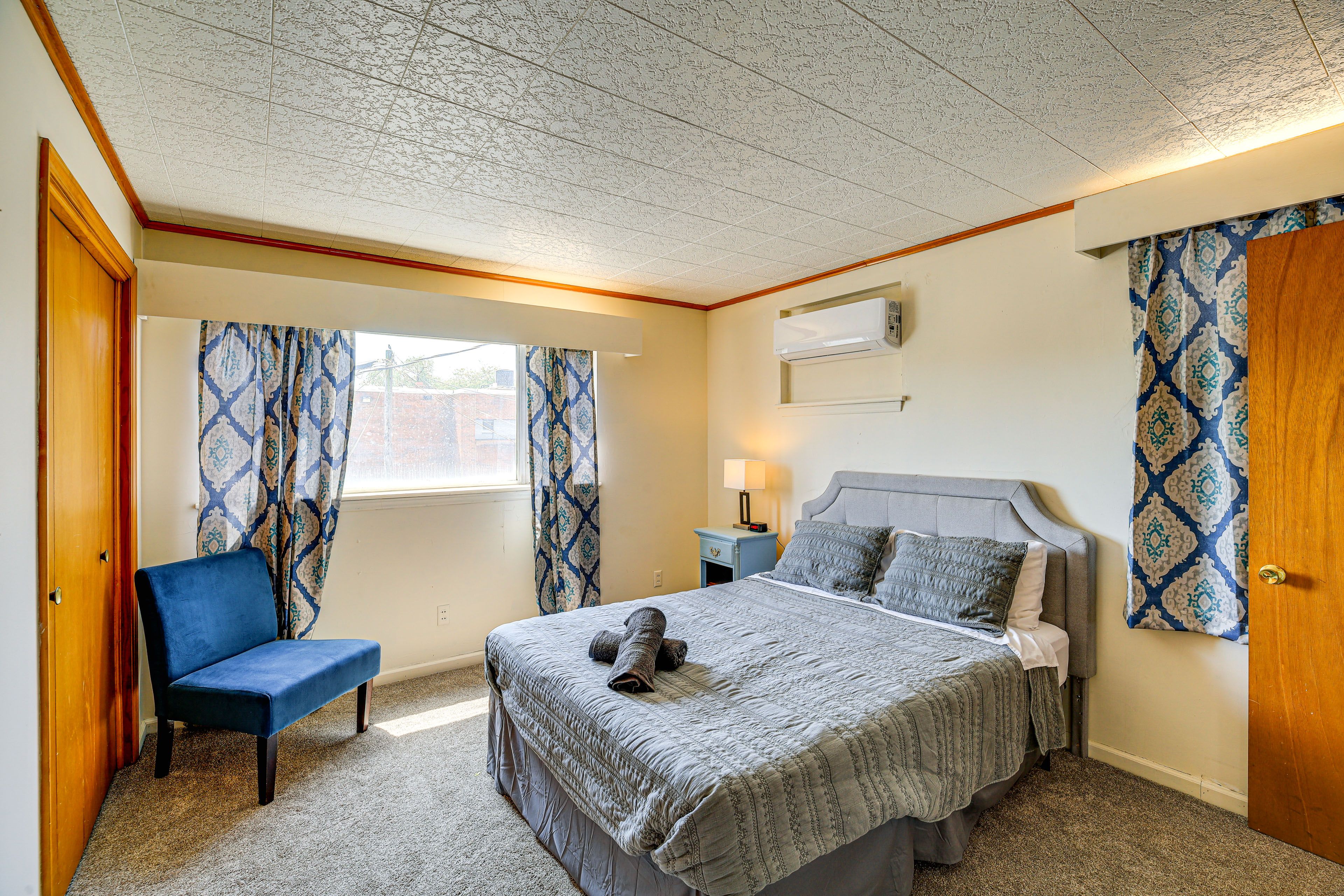 Bedroom 2 | Queen Bed | Upper Level