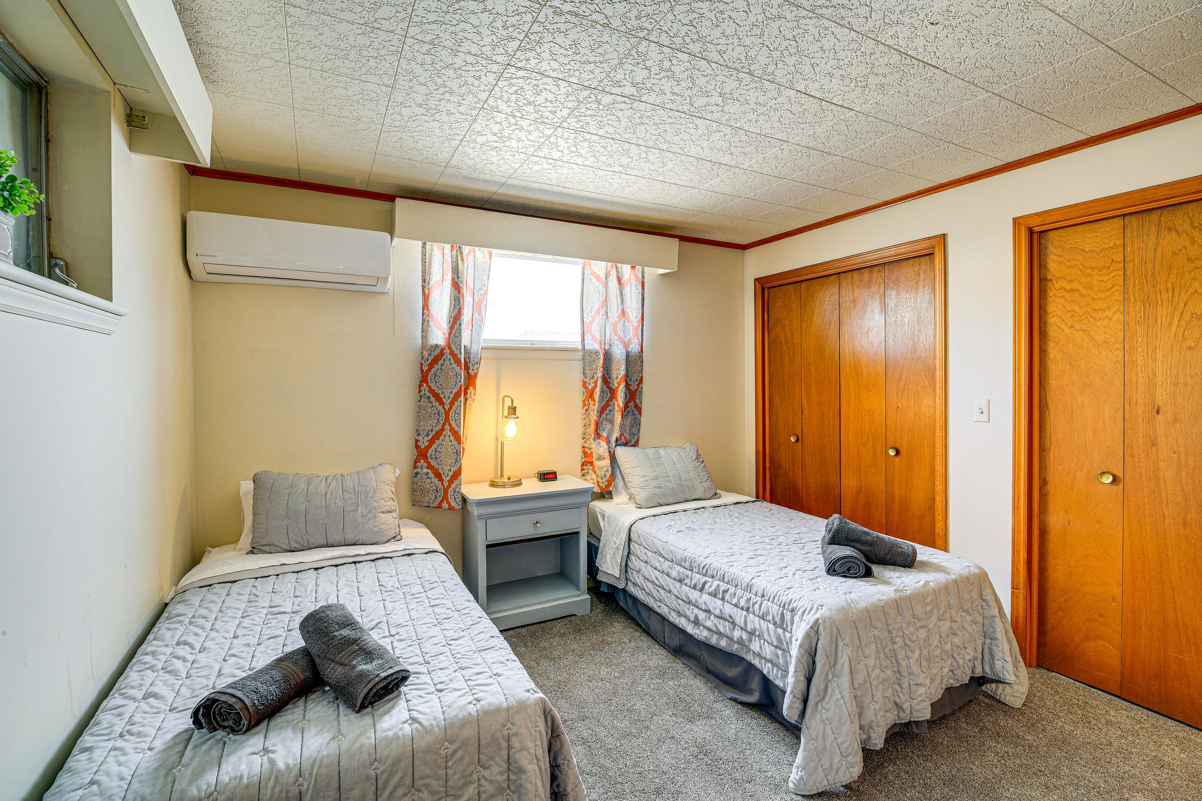Bedroom 3 | 2 Twin Beds | Upper Level