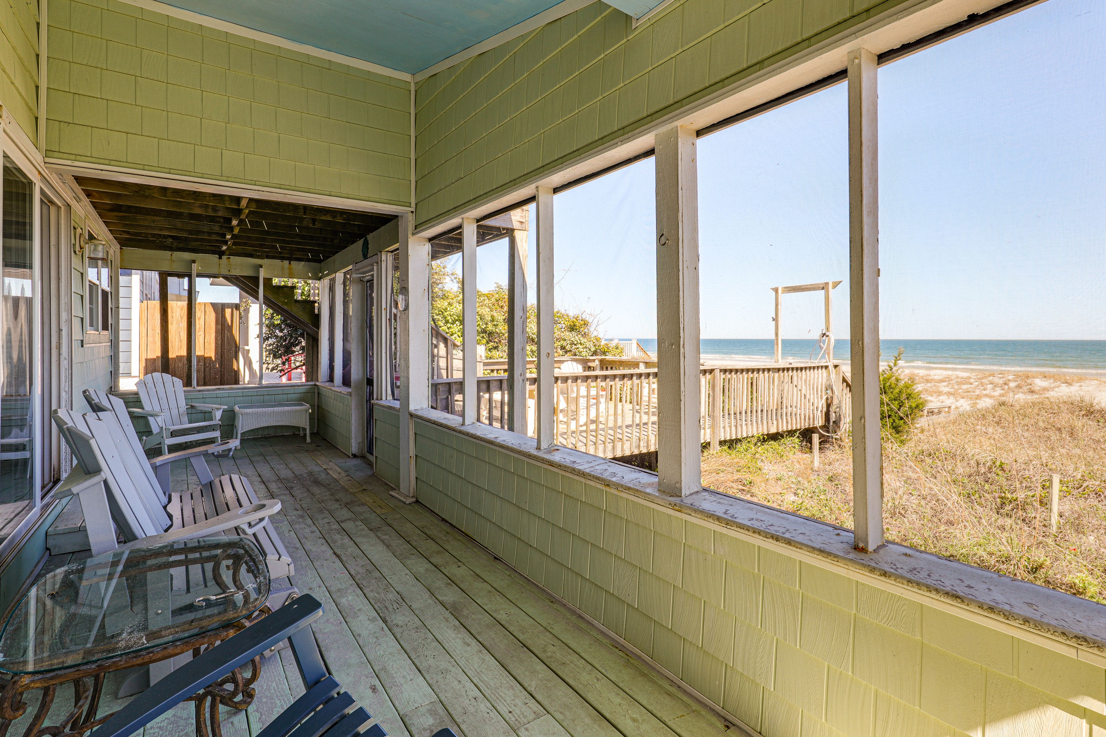 Screened-In Porch