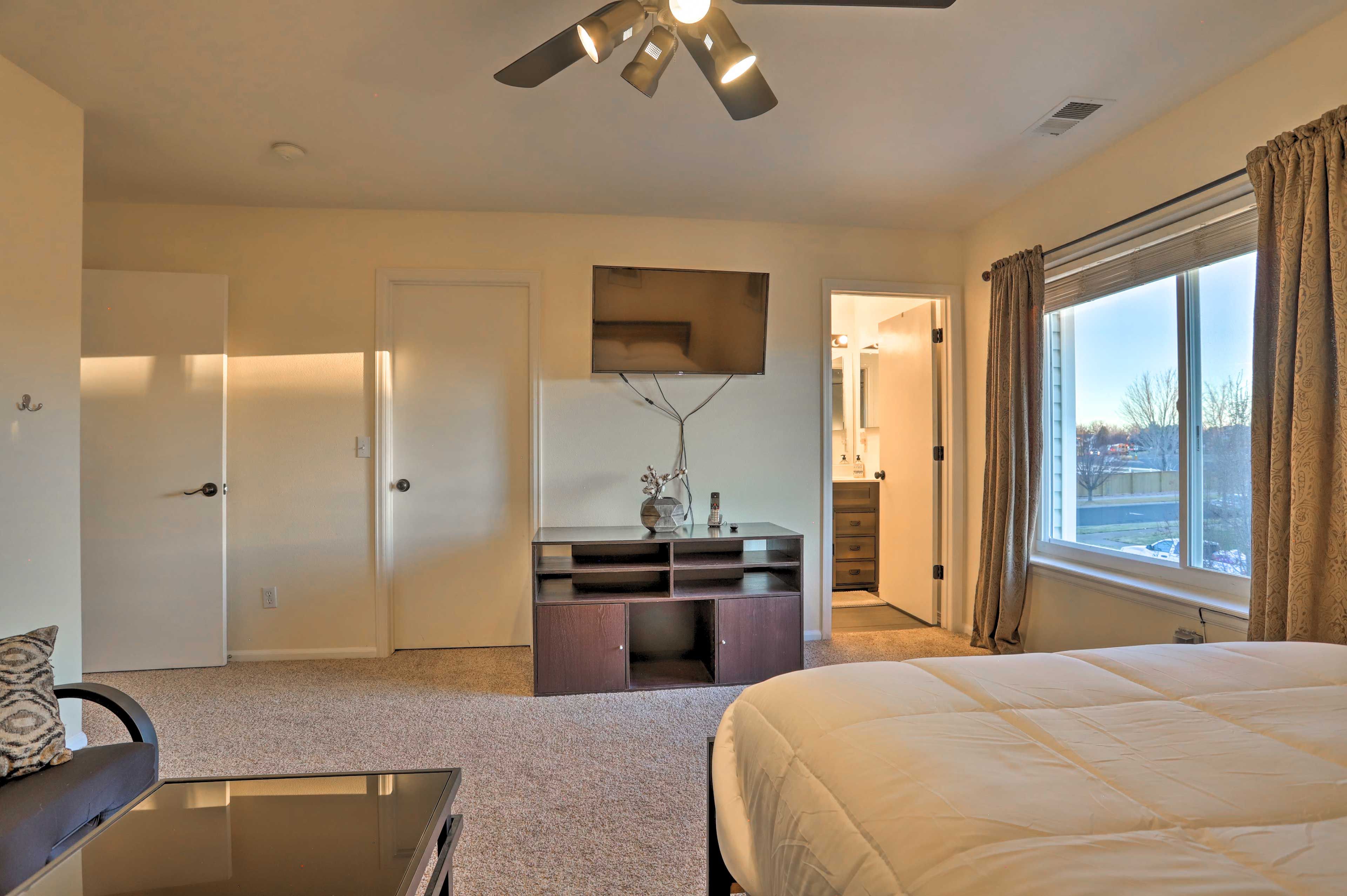 Bedroom 2 | En-Suite Bathroom