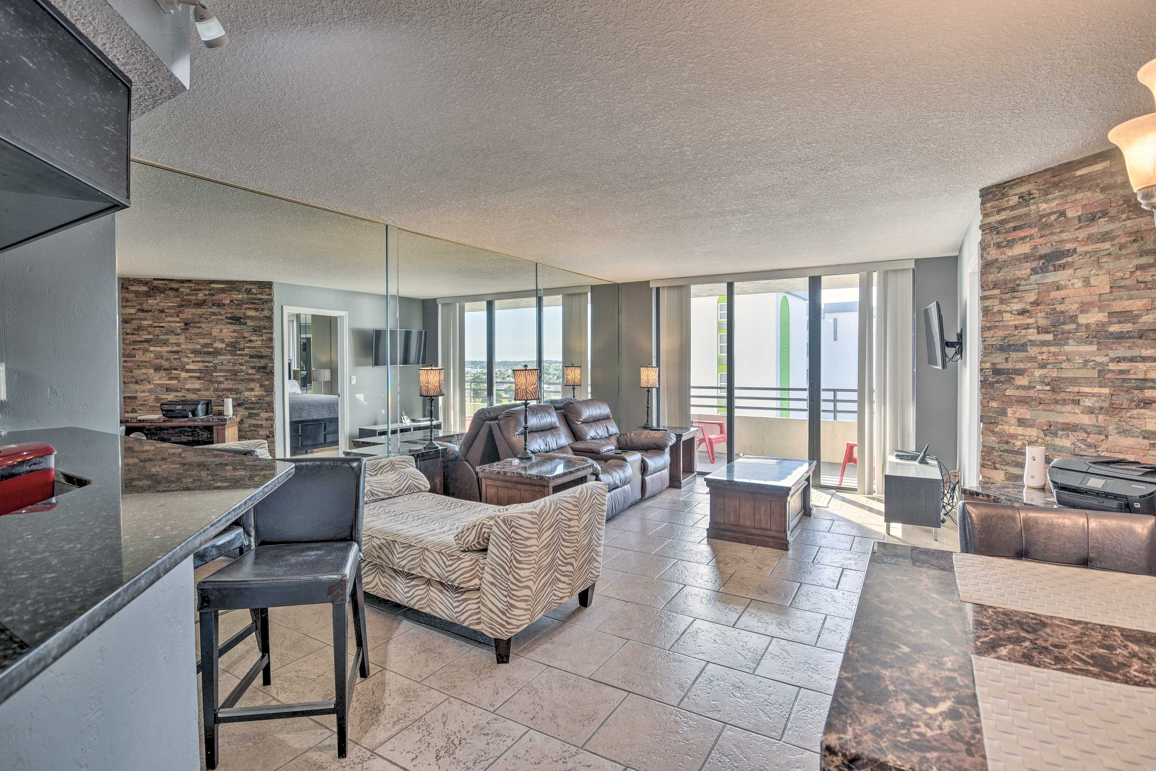 Living Room | Free WiFi