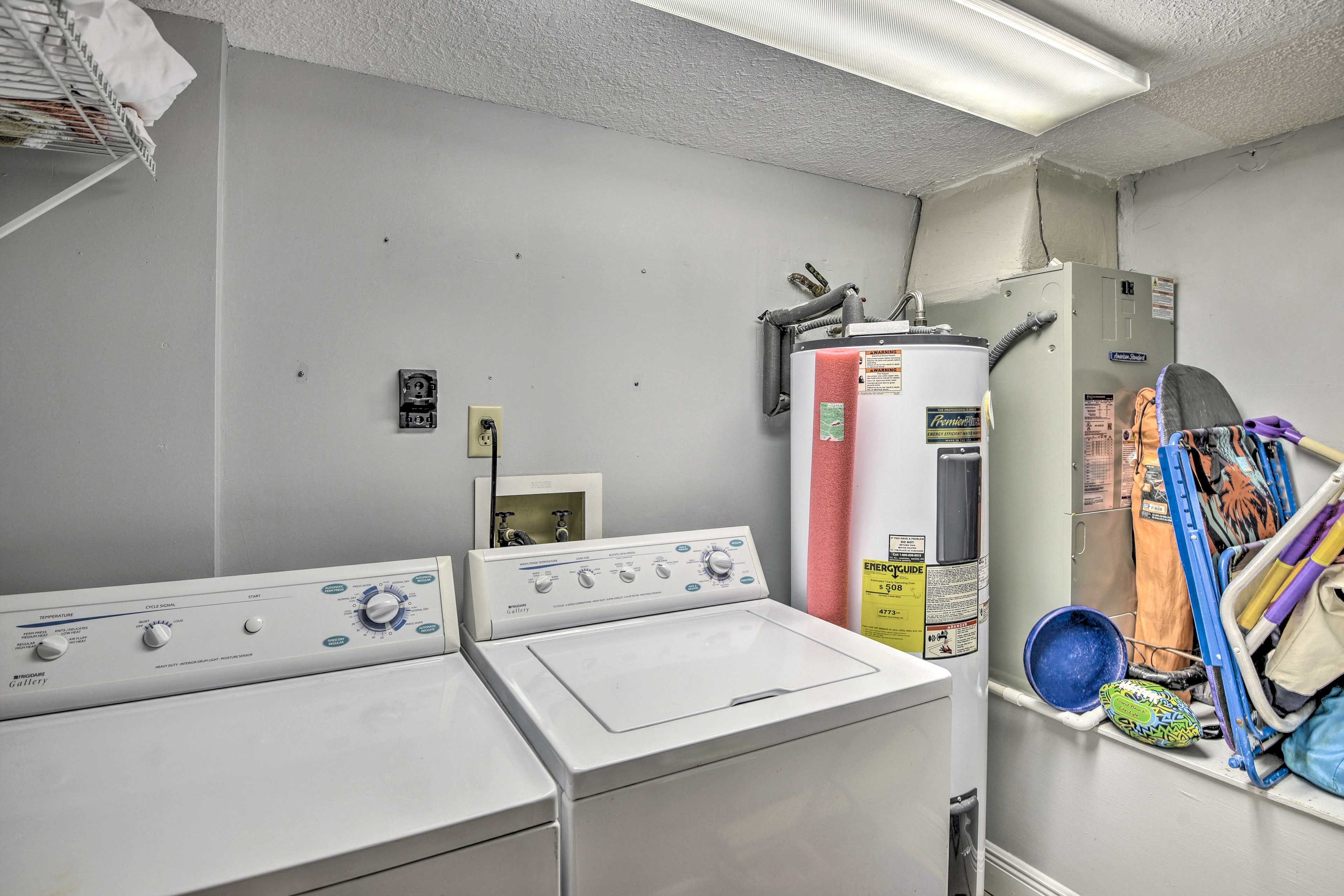 Laundry Room | Beach Chairs & Toys