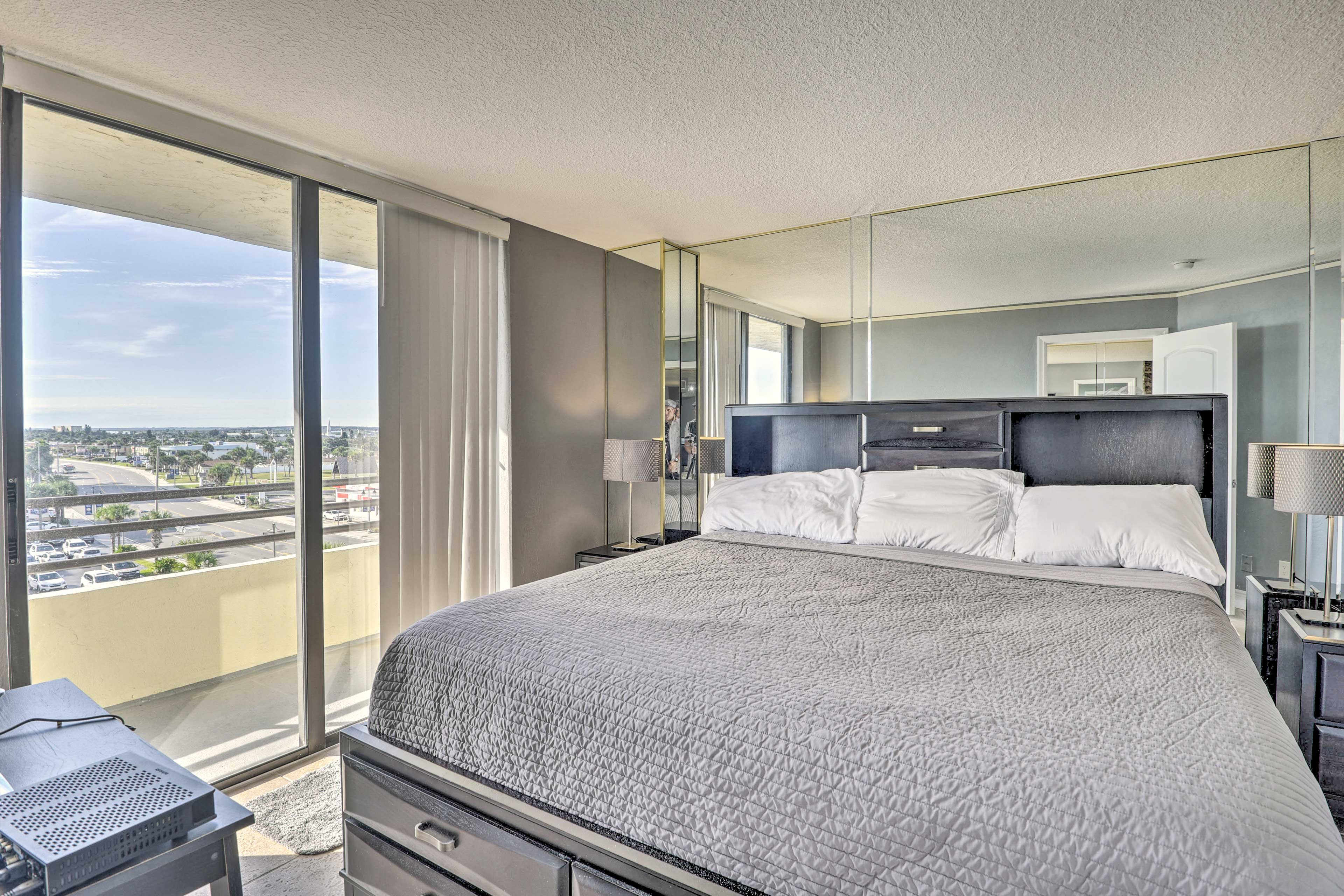 Bedroom 1 | California King Bed
