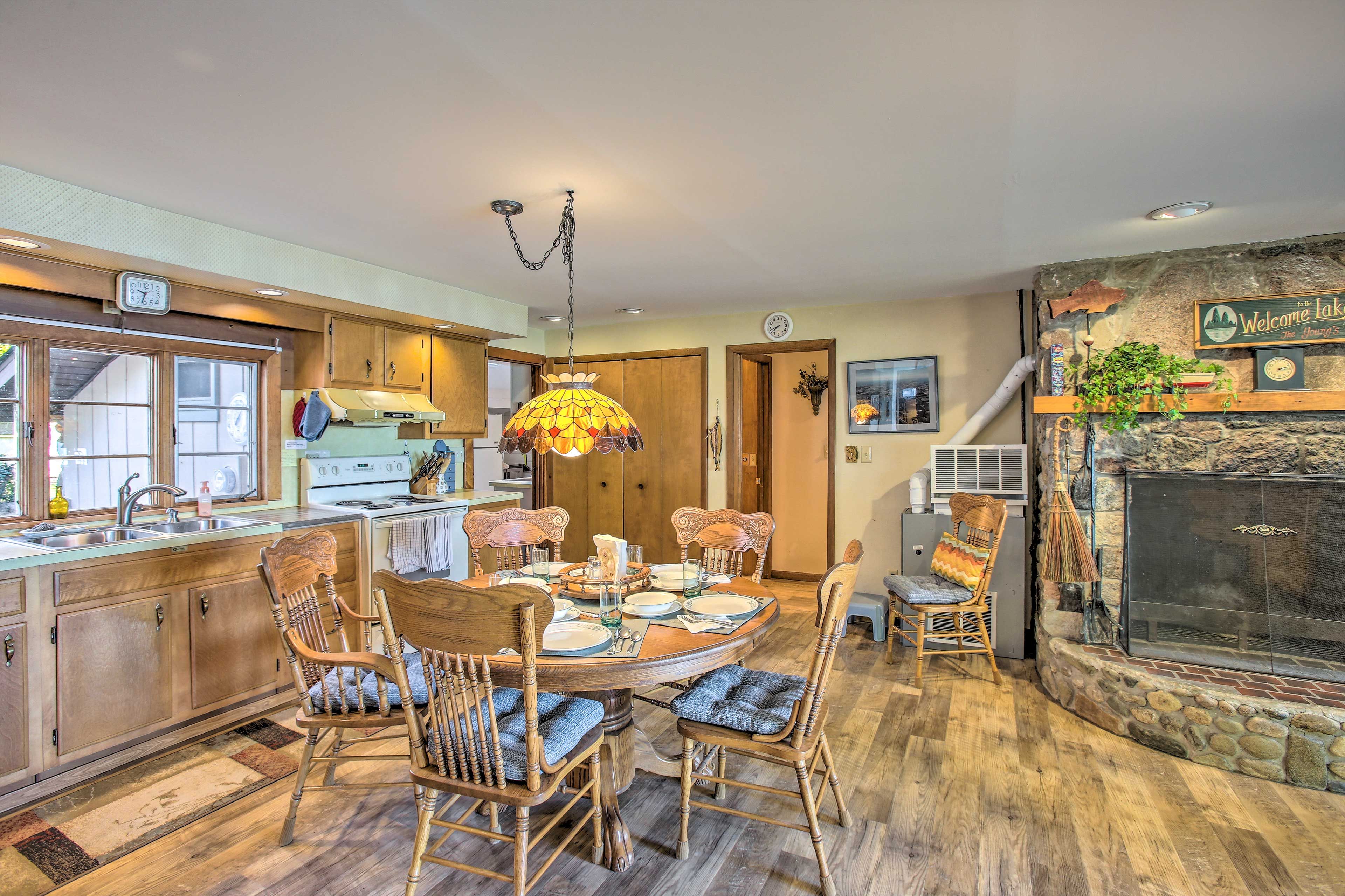 Dining Space | Dishware & Flatware